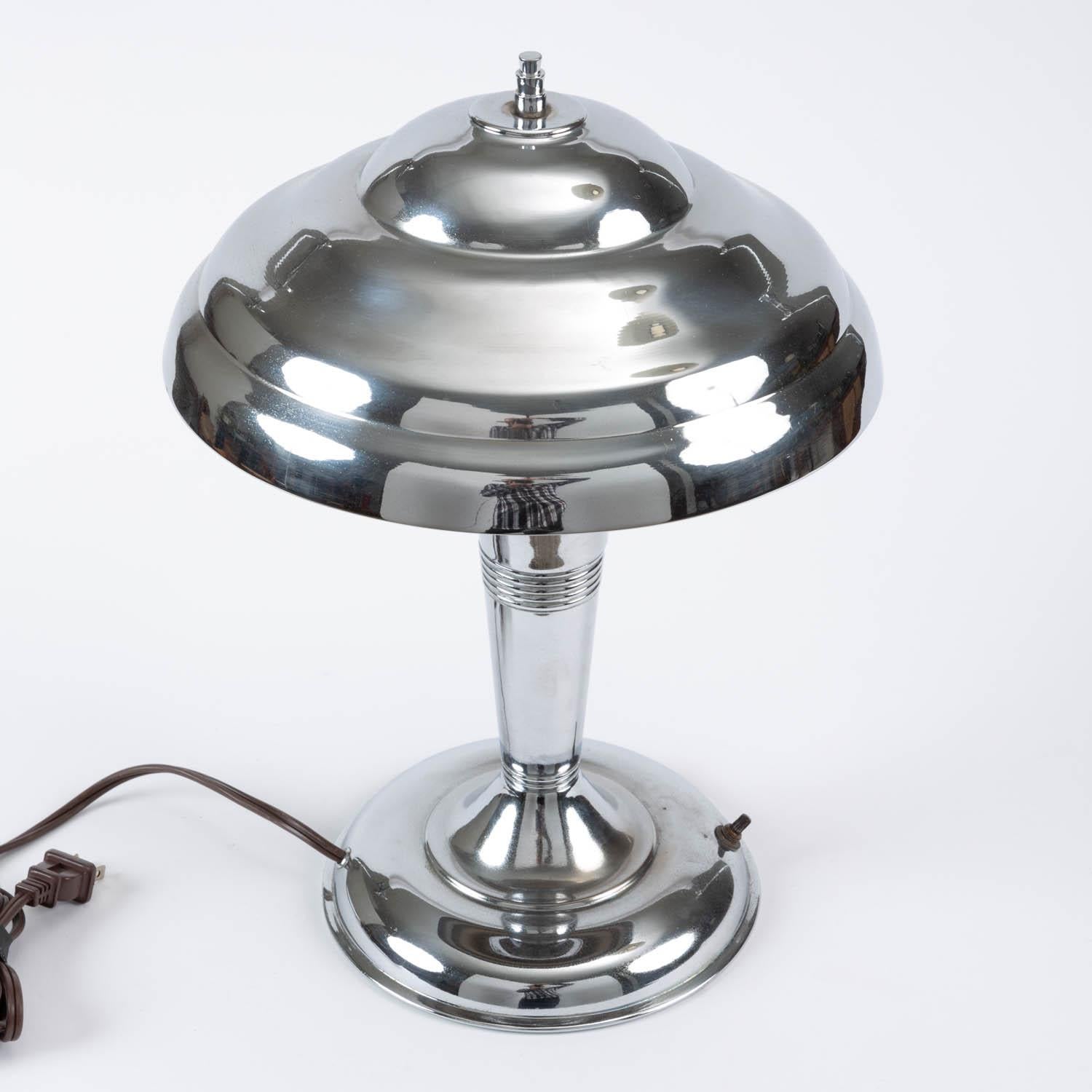 Chrome Art Deco Table Lamp with Saucer Shade In Good Condition In Los Angeles, CA
