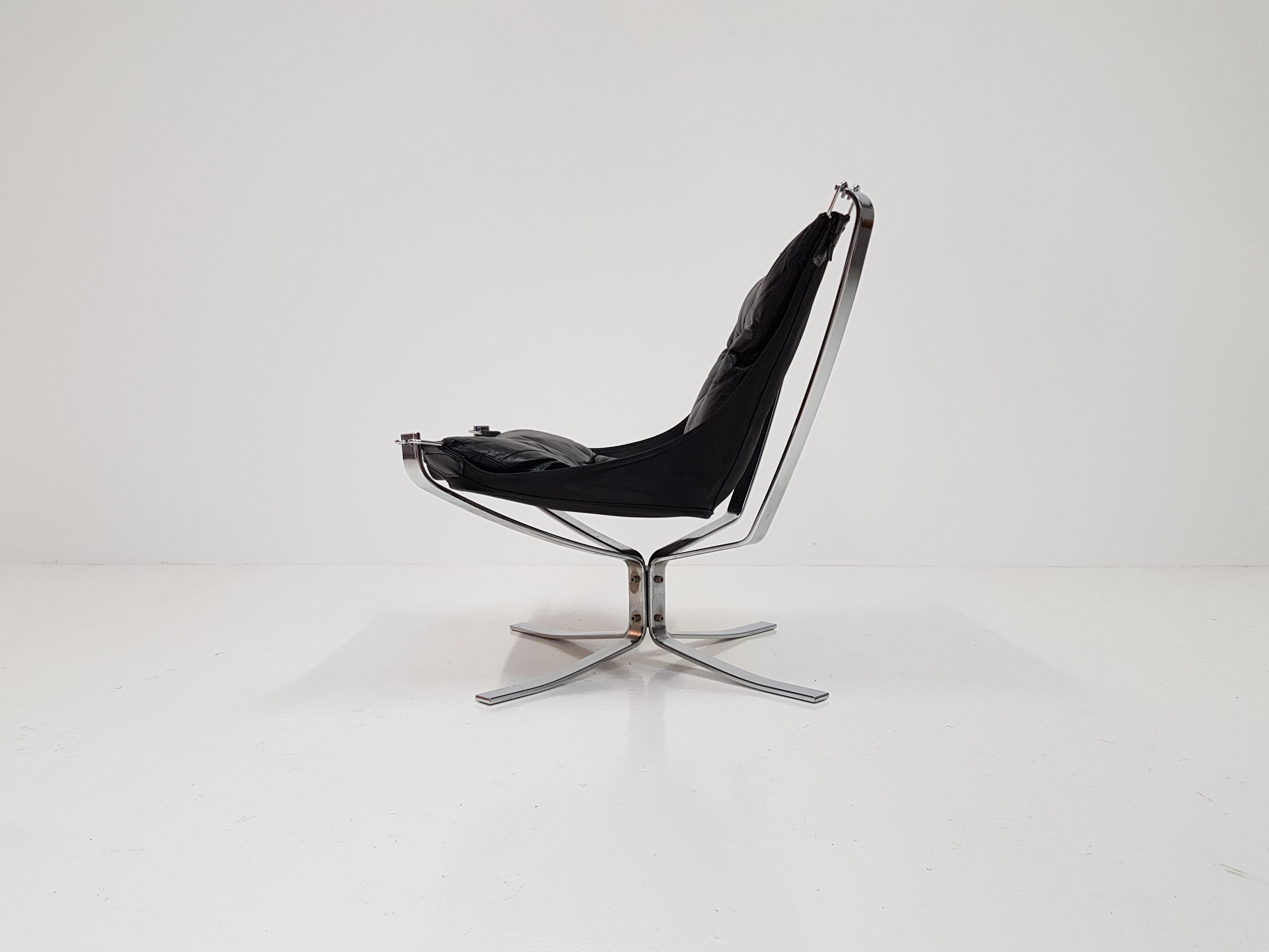 Chrome Based Low-Backed X-Framed Sigurd Ressell Designed 1970s Falcon Chair 3