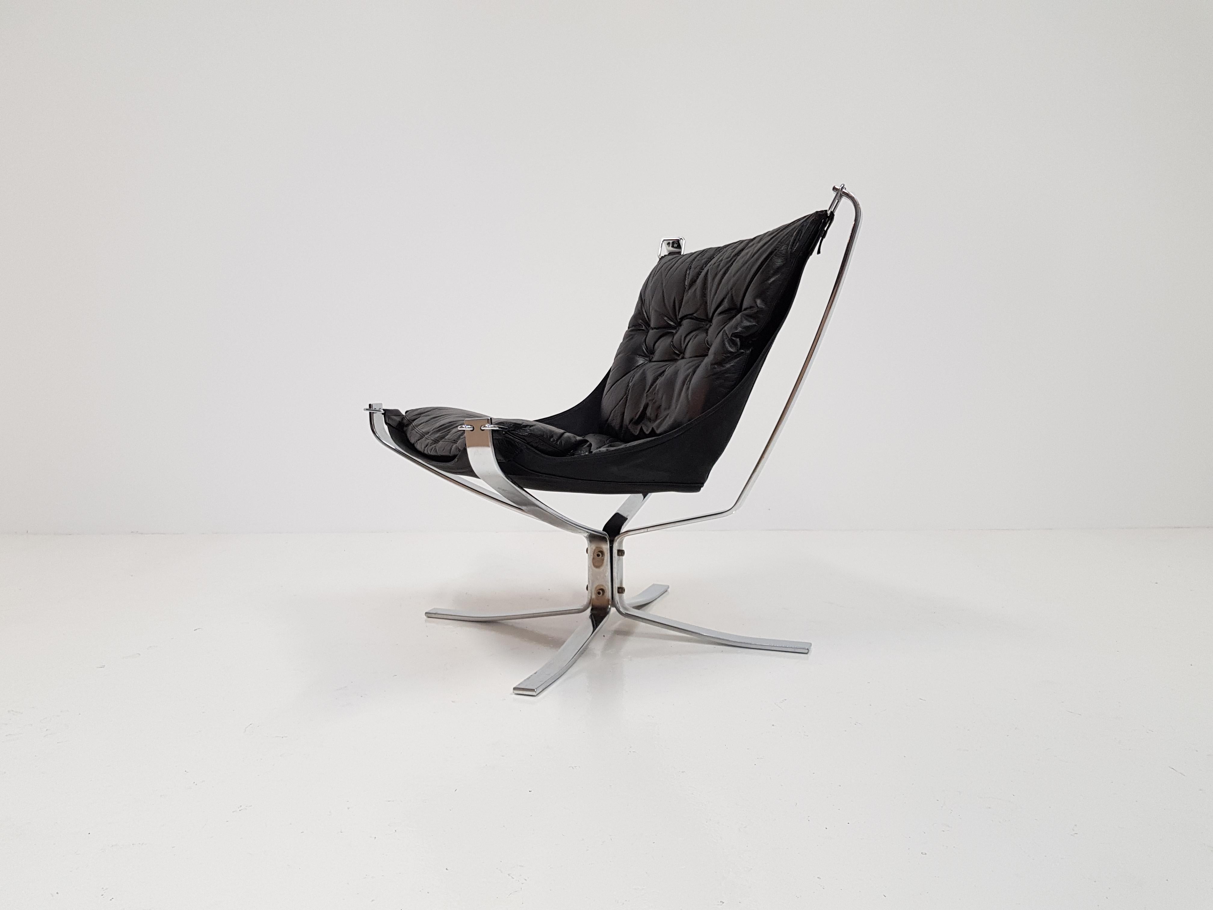 Chrome Based Low-Backed X-Framed Sigurd Ressell Designed 1970s Falcon Chair 4