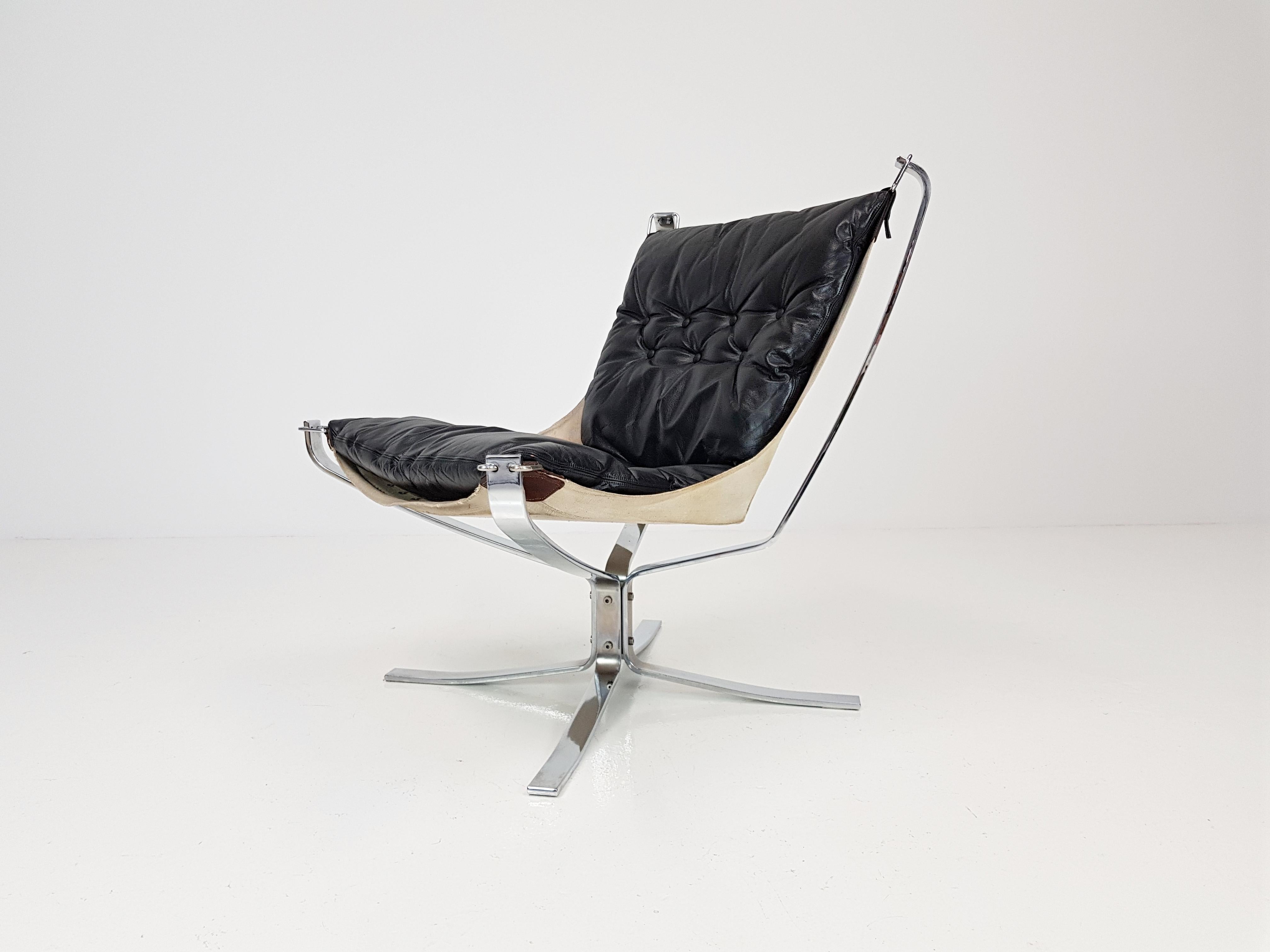 Chrome Based Low-Backed X-Framed Sigurd Ressell Designed 1970s Falcon Chair 4