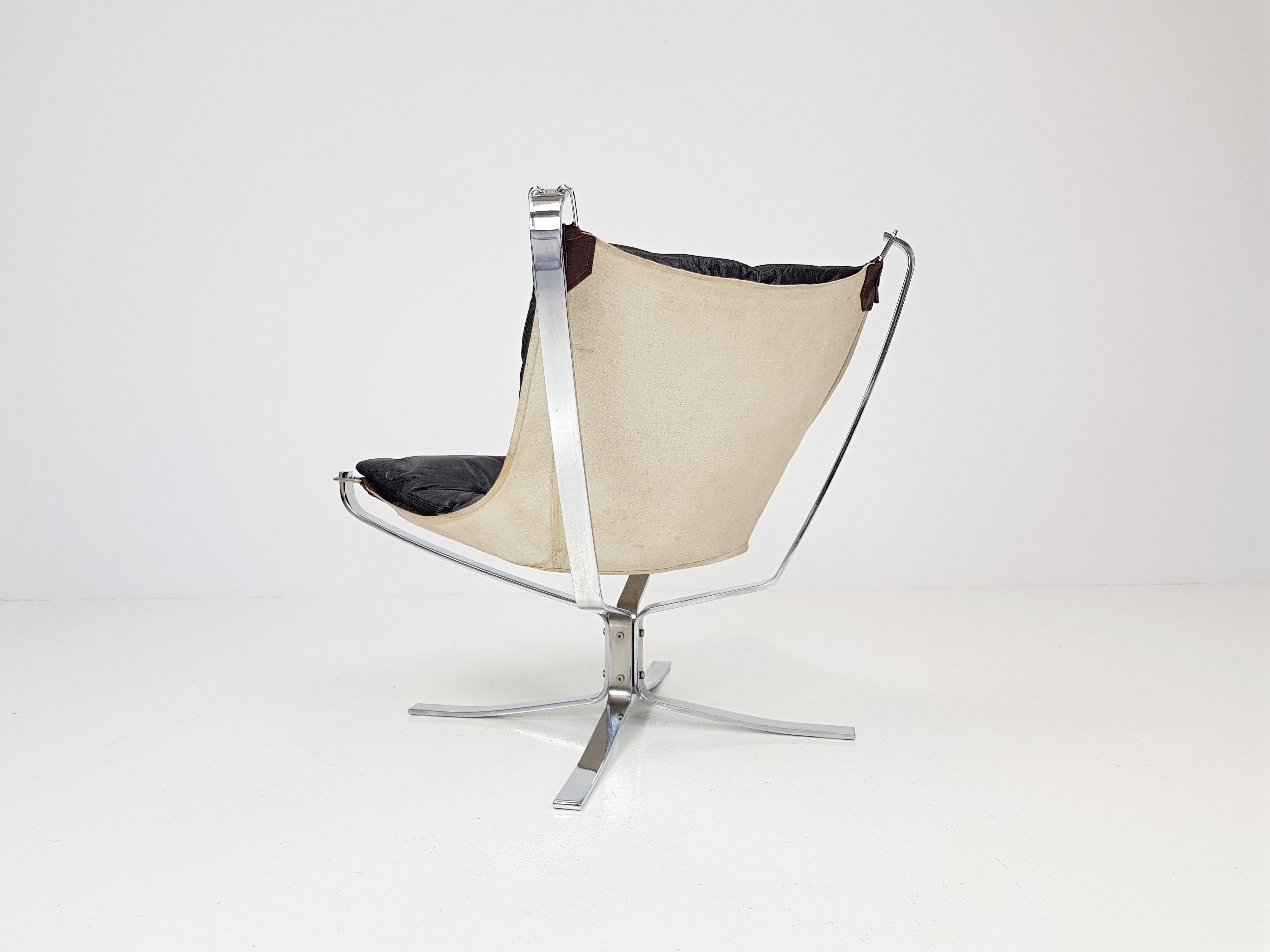 Chrome Based Low-Backed X-Framed Sigurd Ressell Designed 1970s Falcon Chair 7
