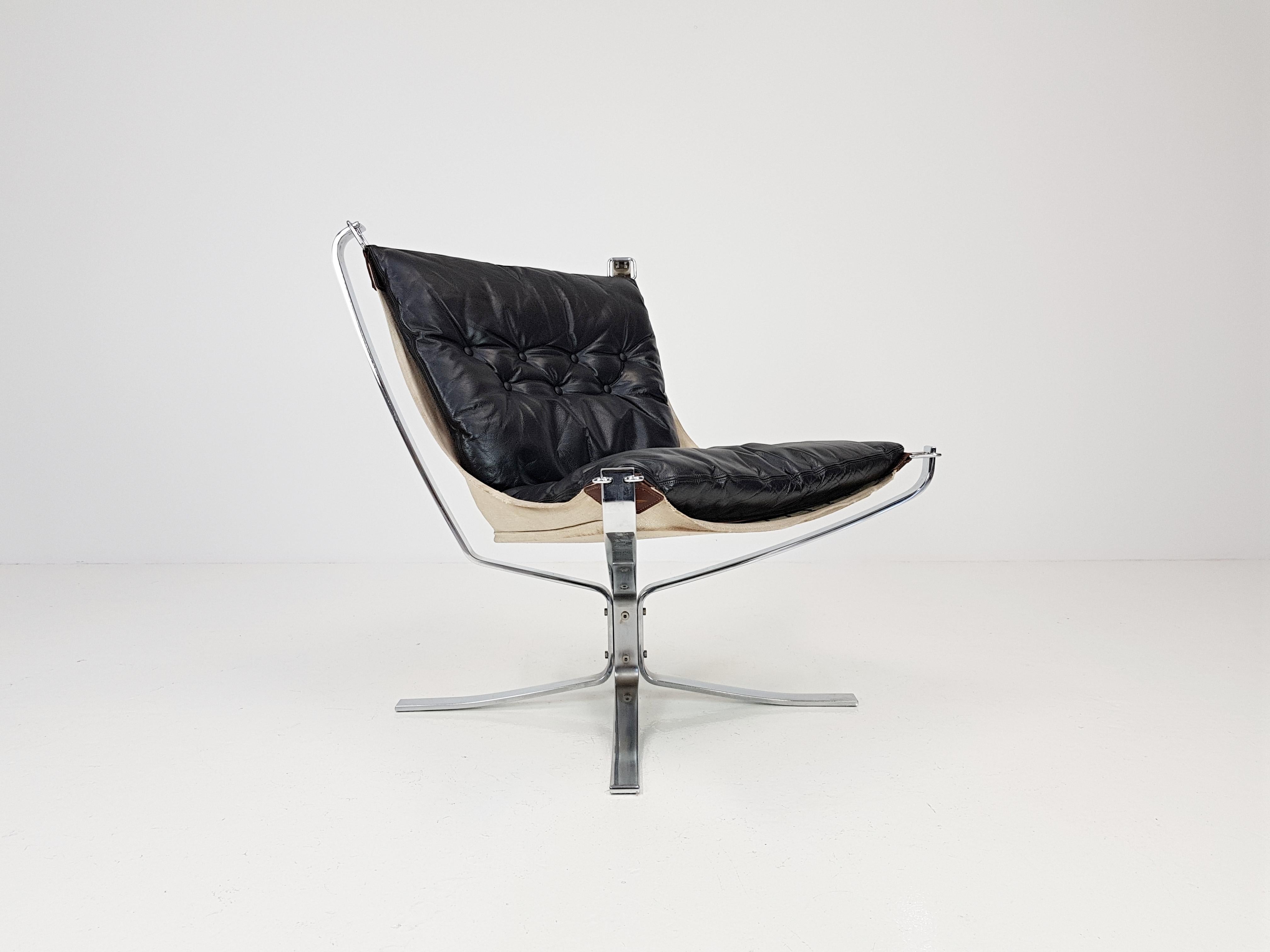 Leather Chrome Based Low-Backed X-Framed Sigurd Ressell Designed 1970s Falcon Chair