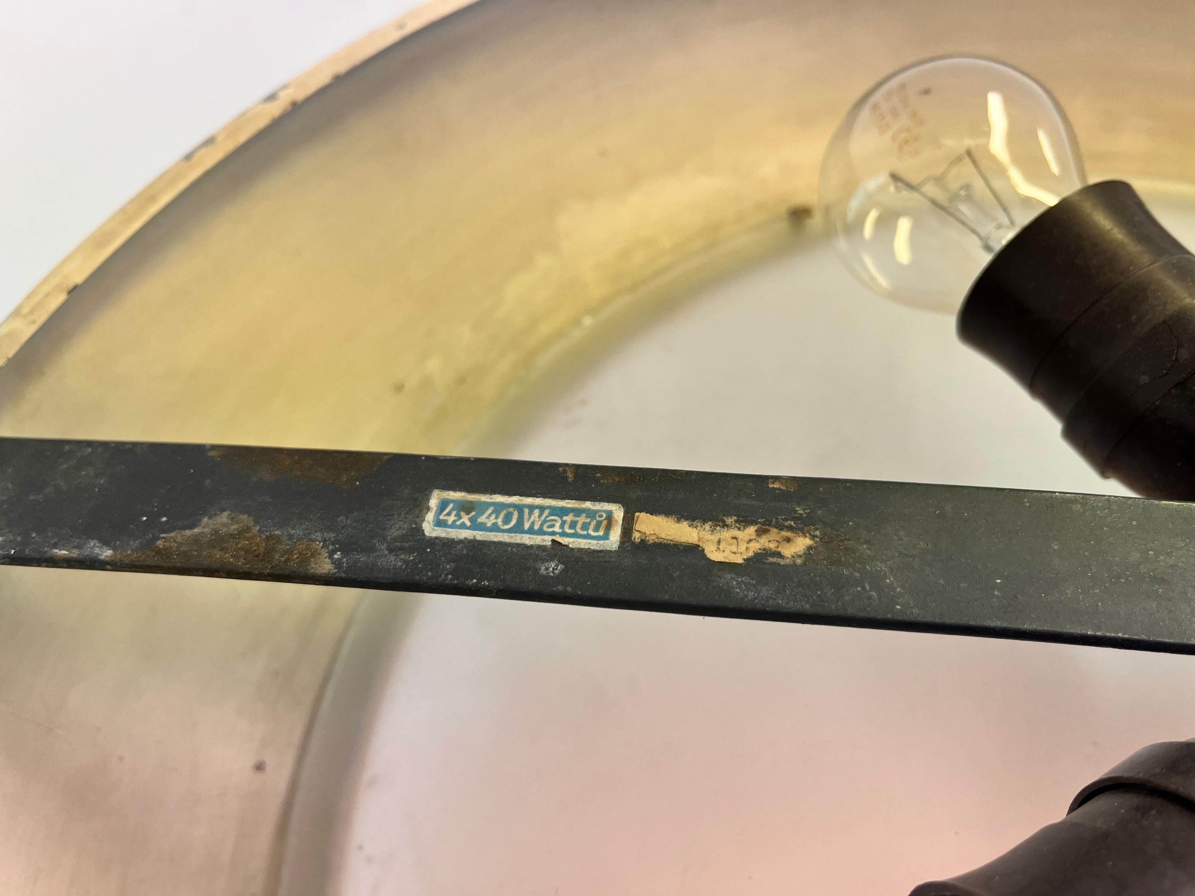 Chrome Pendentif Bauhaus/ Functionalisme UFO de Napako, années 1940 en vente