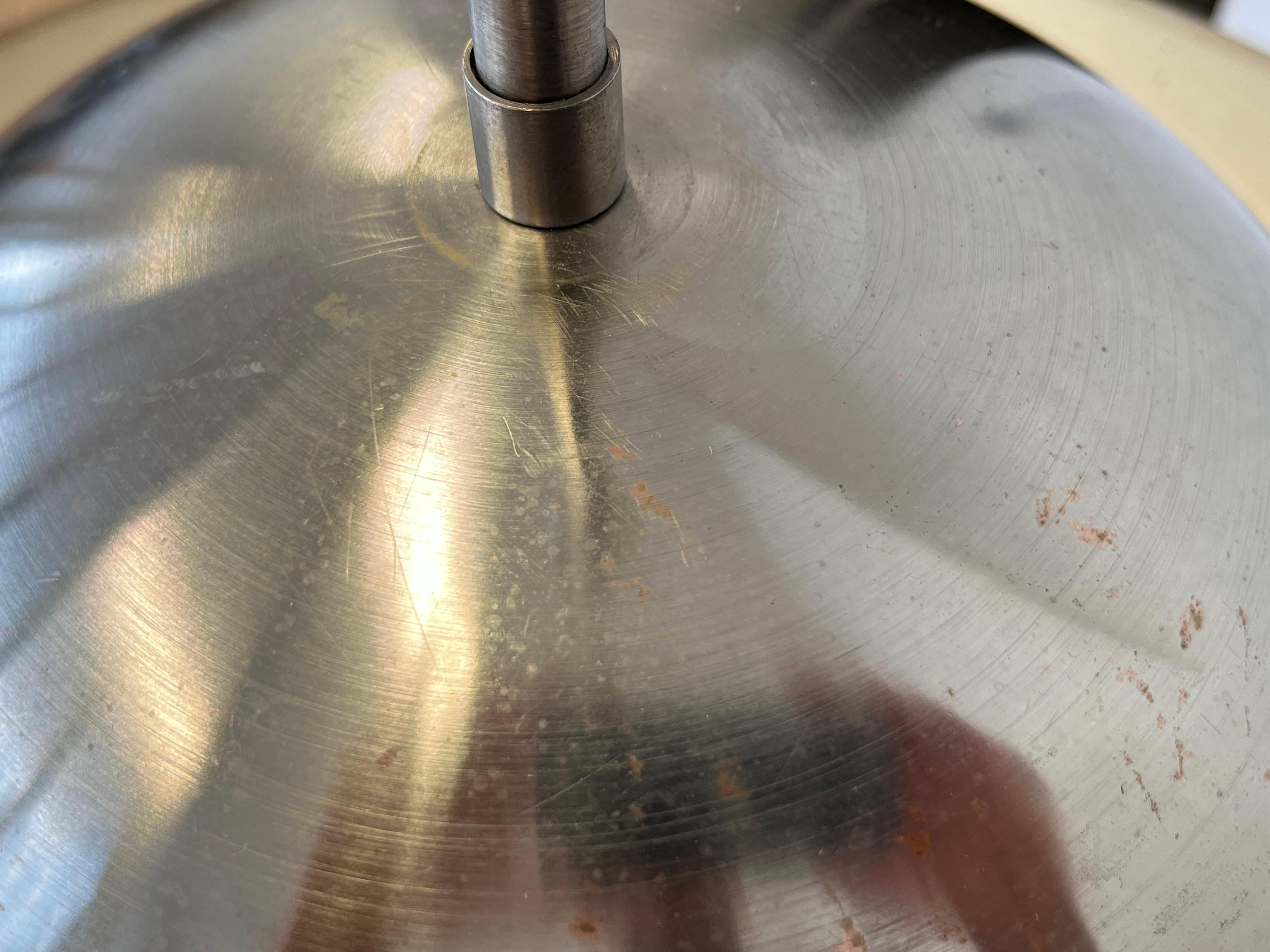 Verchromte Bauhaus-Hängeleuchte - Tschechoslowakei, ca. 1930er Jahre / Funktionalismus (Eisen) im Angebot