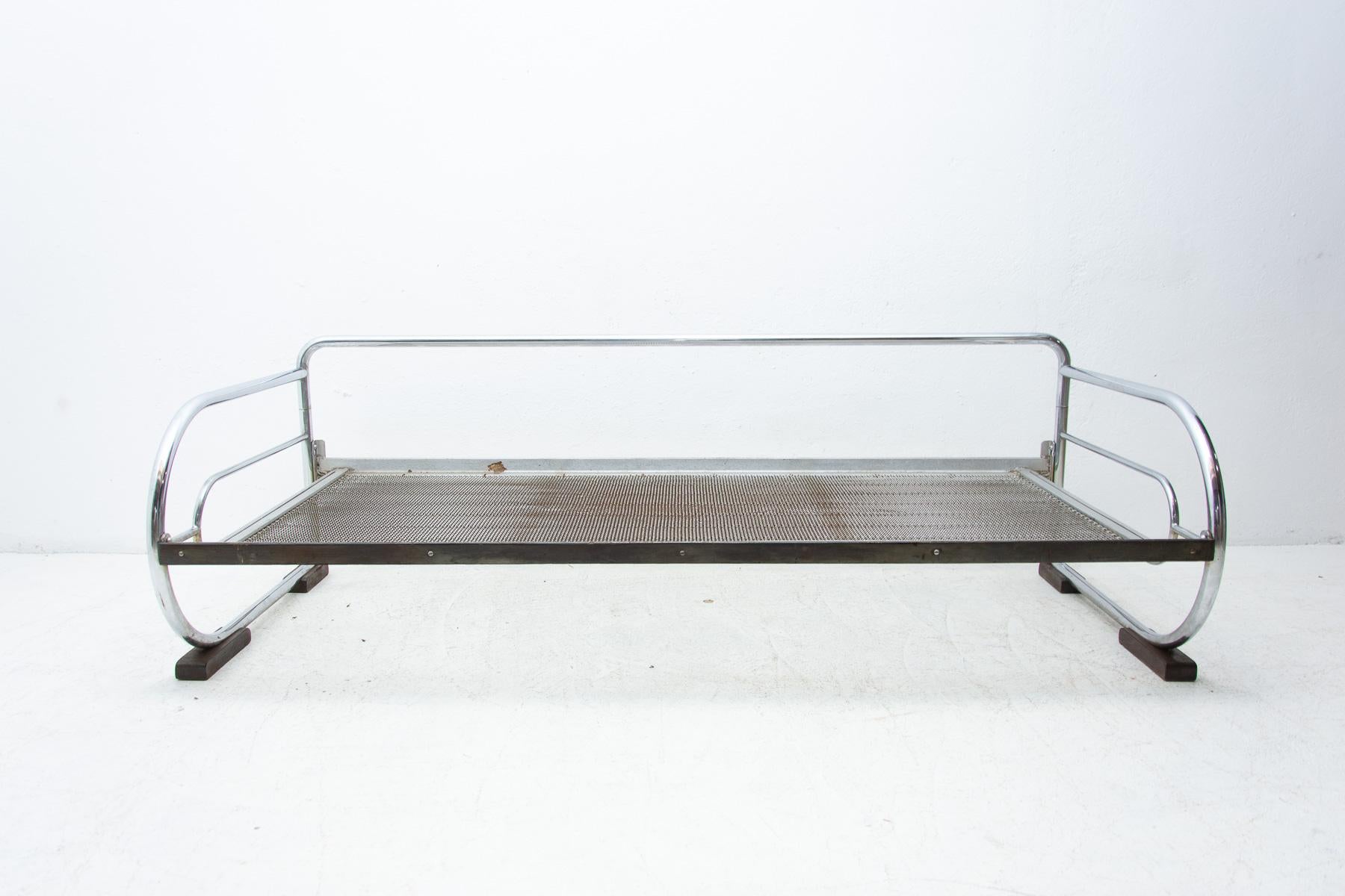 Chrome Bauhaus Sofa by Hynek Gottwald, Bohemia, 1930s 15