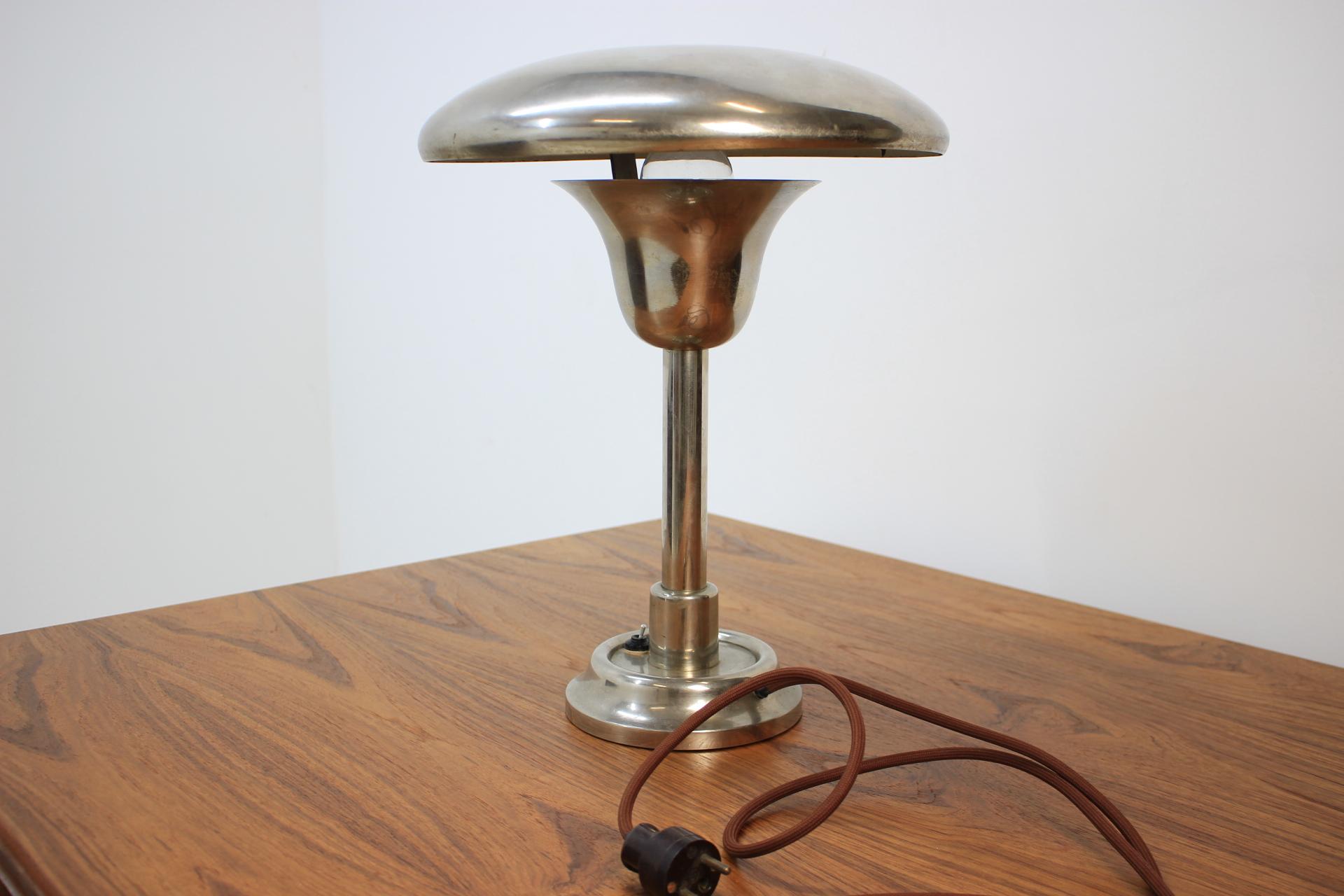 Bauhaus-Tischlampe aus Chrom, 1930er-Jahre im Angebot 2