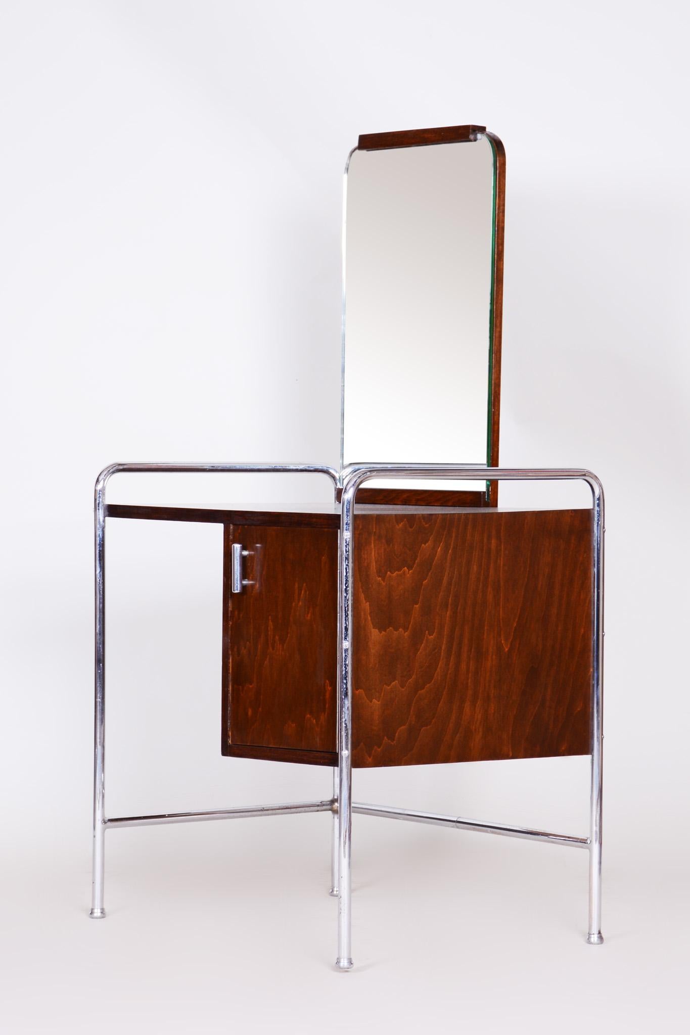 Toilette Bauhaus vintage en hêtre chromé avec miroir, République tchèque « Bohème », années 1930 Bon état - En vente à Horomerice, CZ