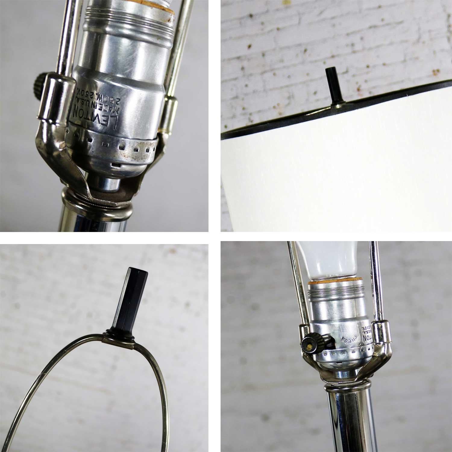 Lampe cylindrique de style international en chrome et faux cuir noir d'après Von Nessen en vente 12