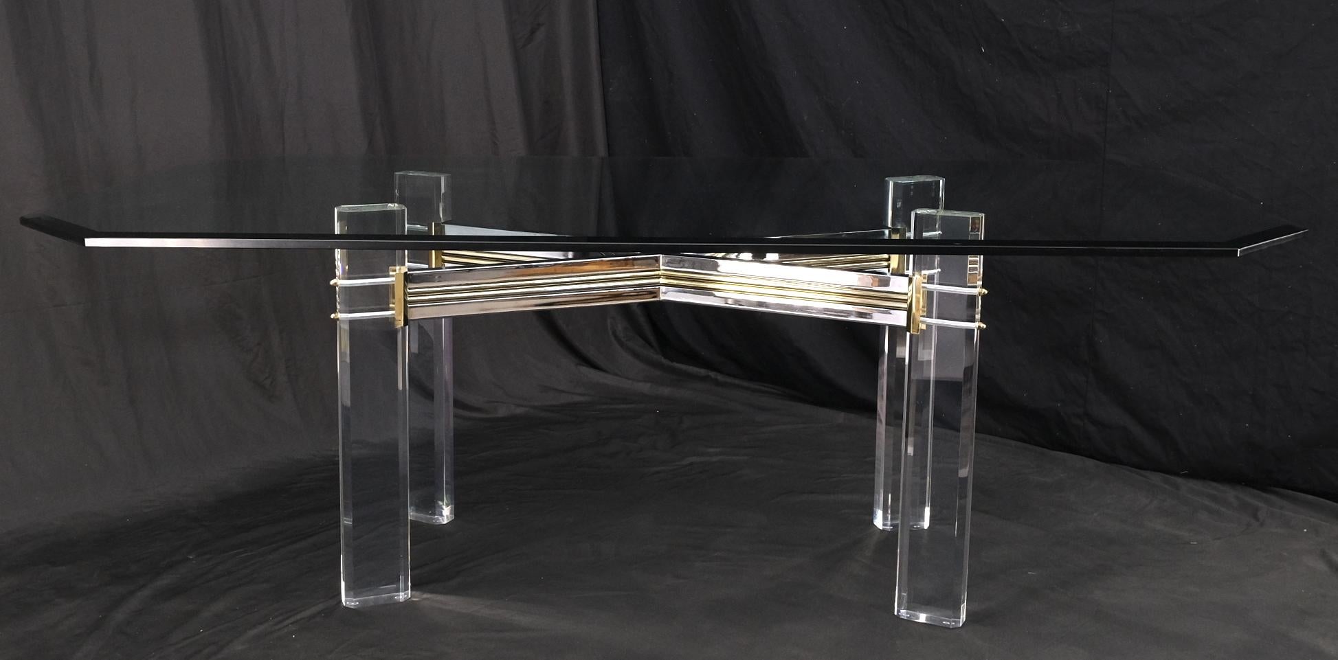 Chrome Brass & Lucite X Shape Base Beveled Glass Top Rectangle Dining Table Mint In Good Condition For Sale In Rockaway, NJ