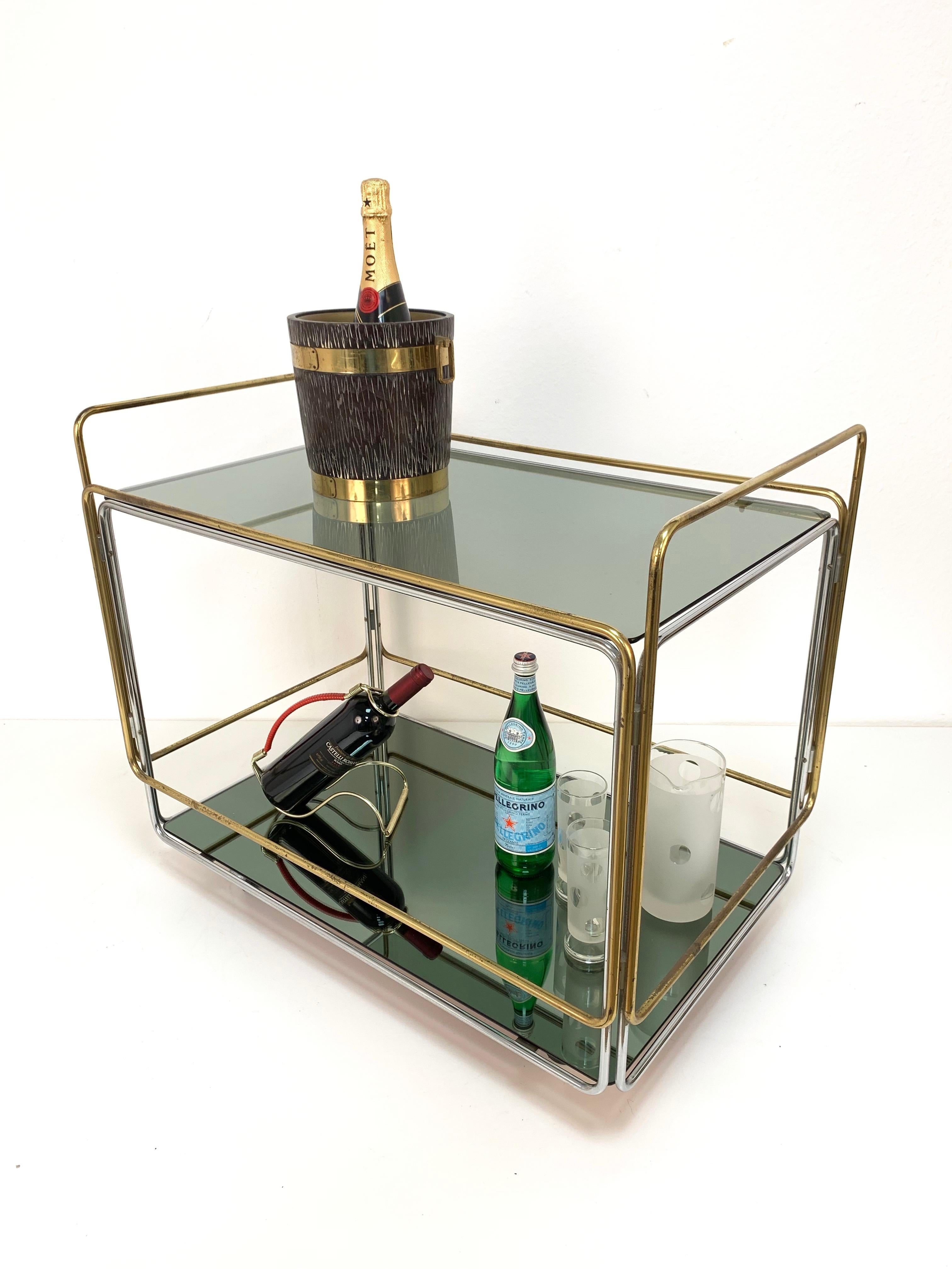 Chrome, Brass, Smoked Glass and Mirror Bar Cart/Serving Table, Italy, 1970s For Sale 10