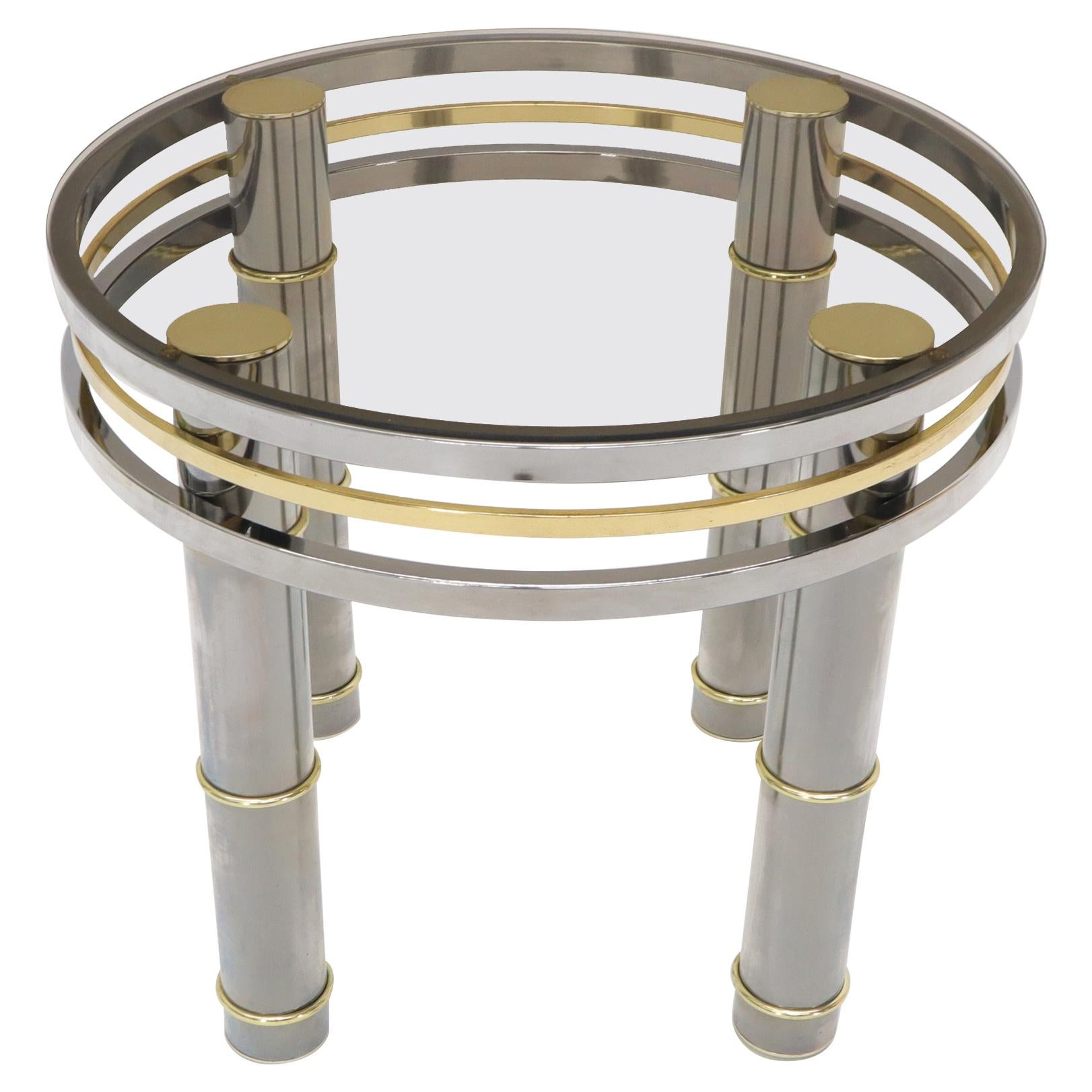 Tavolino rotondo in ottone cromato con vetro fumé