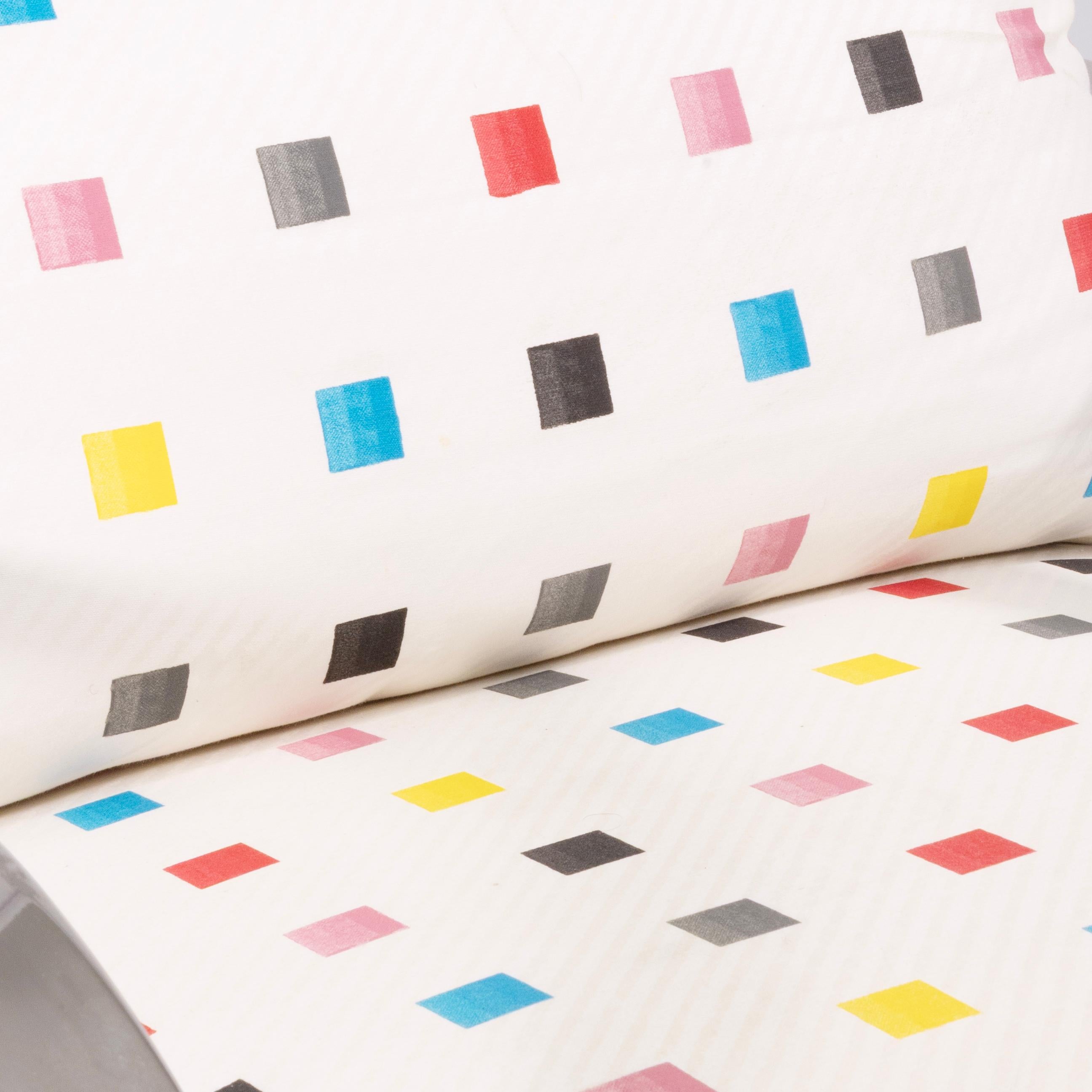 Tessuto Sedia da salotto a sbalzo cromata con rivestimento geometrico colorato per Swaim in vendita