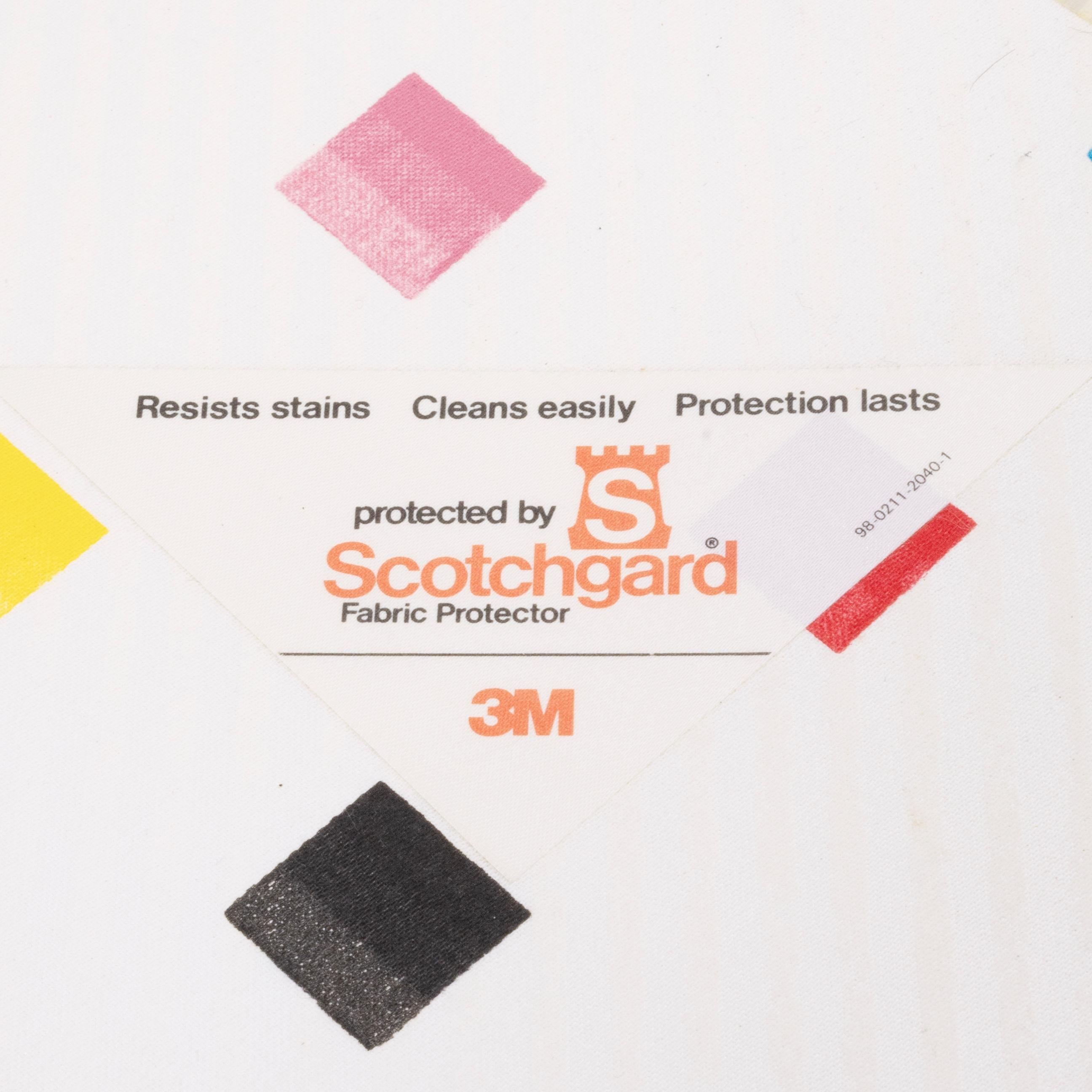 Sedia da salotto a sbalzo cromata con rivestimento geometrico colorato per Swaim in vendita 2