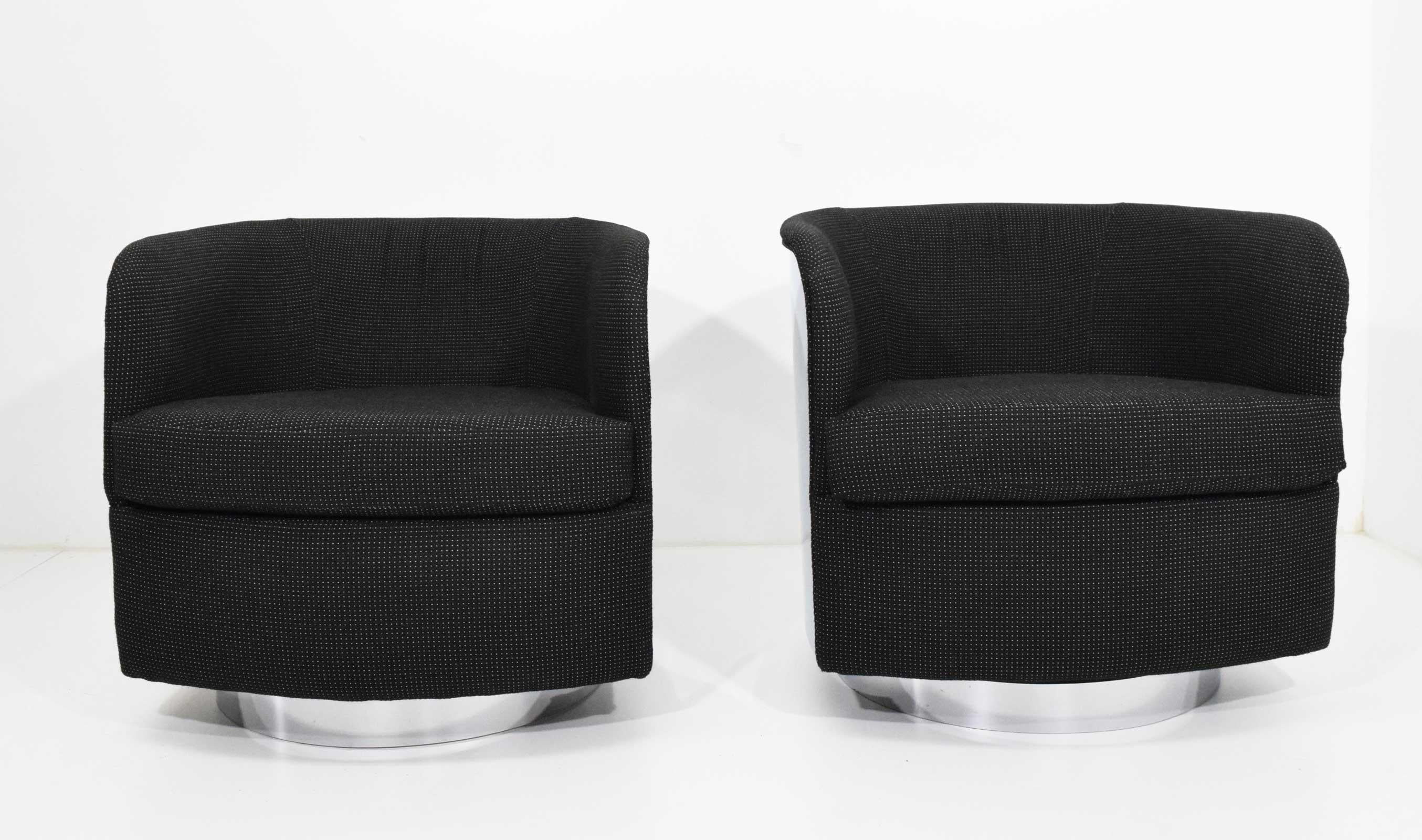 Mid-Century Modern Chrome Case Swivel Chairs by Milo Baughman in Black Upholstery
