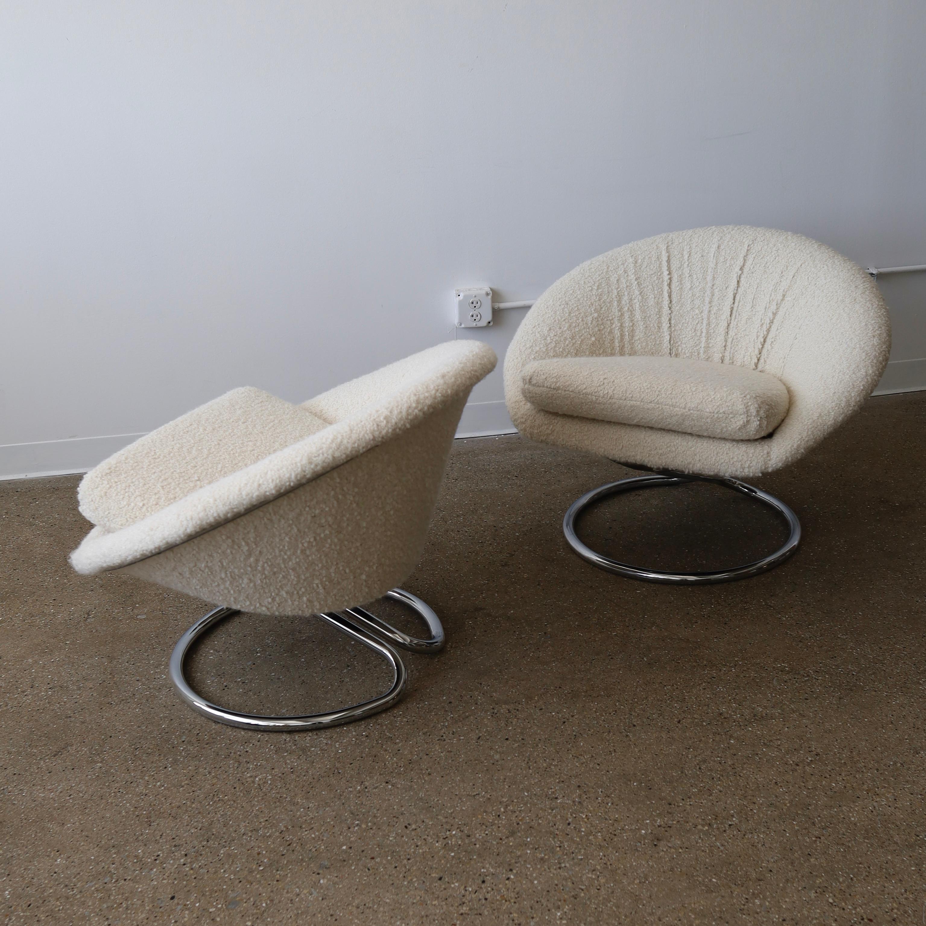 Chrome Chairs by Renato Zevi, a pair In Good Condition For Sale In Chicago, IL