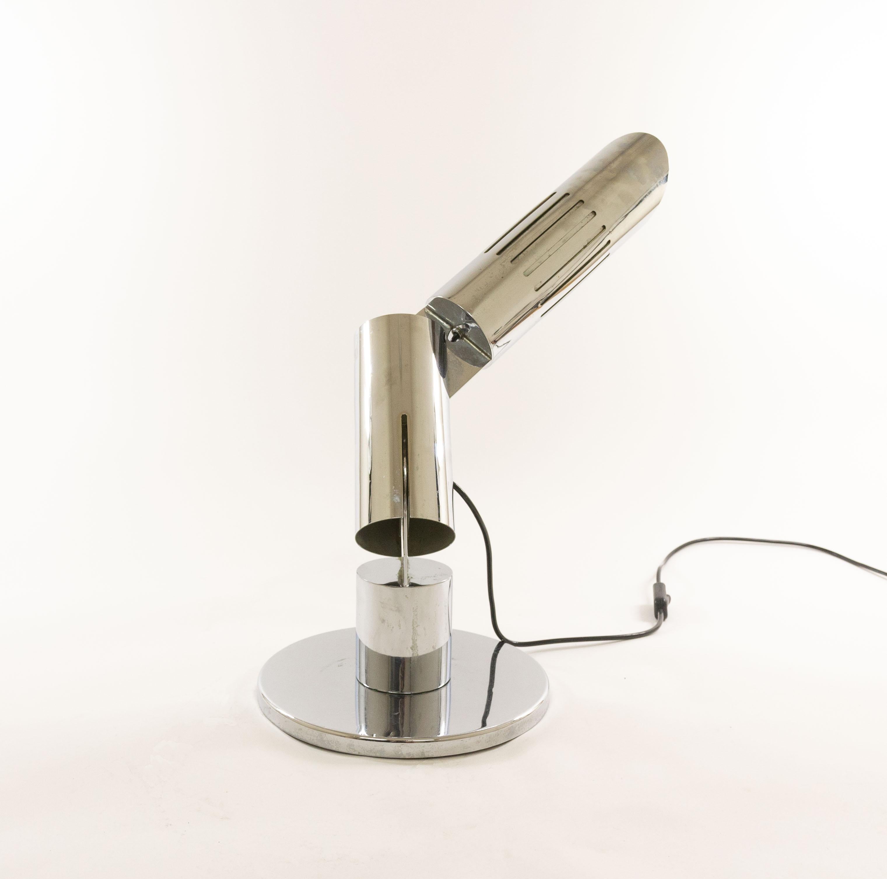 Chrome Cobra Table Lamp by Gabriele D'Ali for Francesconi, 1970s In Good Condition For Sale In Rotterdam, NL