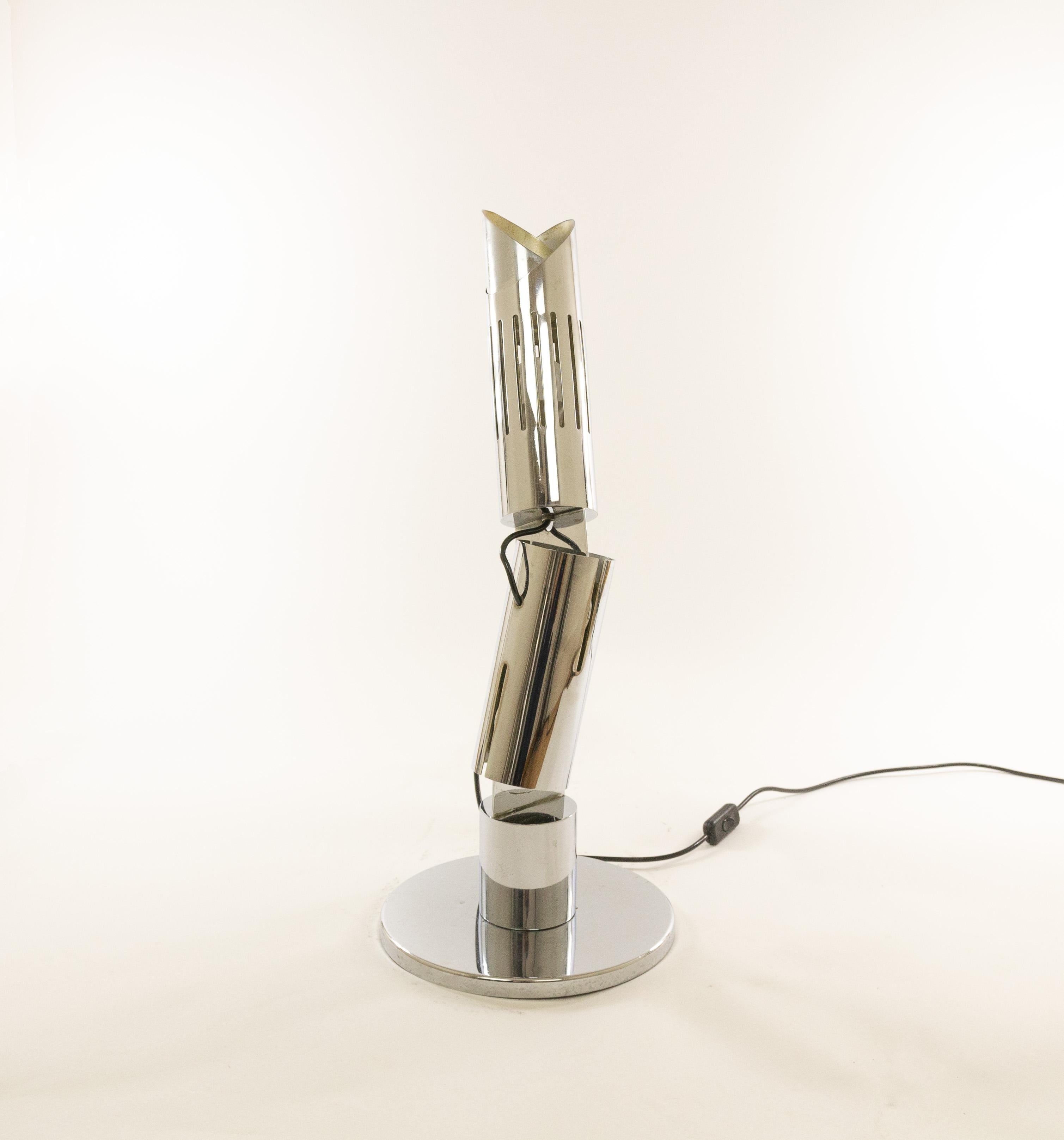Late 20th Century Chrome Cobra Table Lamp by Gabriele D'Ali for Francesconi, 1970s For Sale