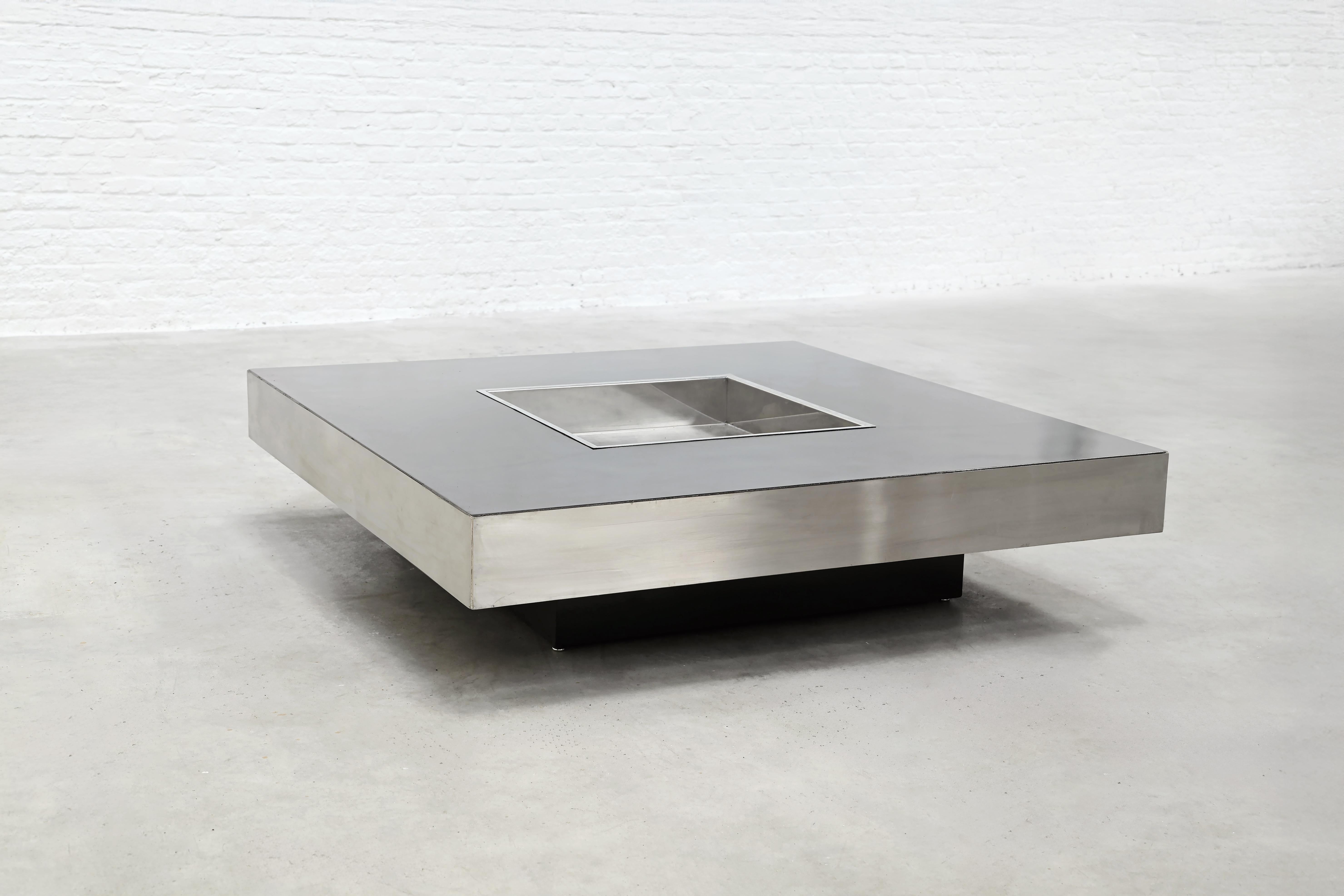 Mid-Century Modern Table basse en chrome avec bar intégré dans le style de Willy Rizzo, années 1970 en vente
