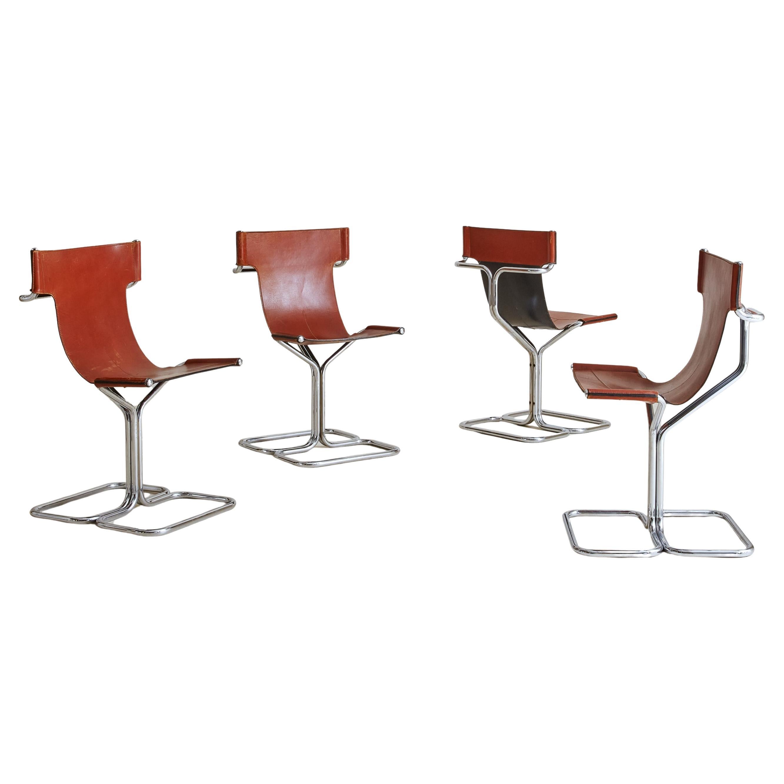 Chaise d'appoint italienne en forme de 