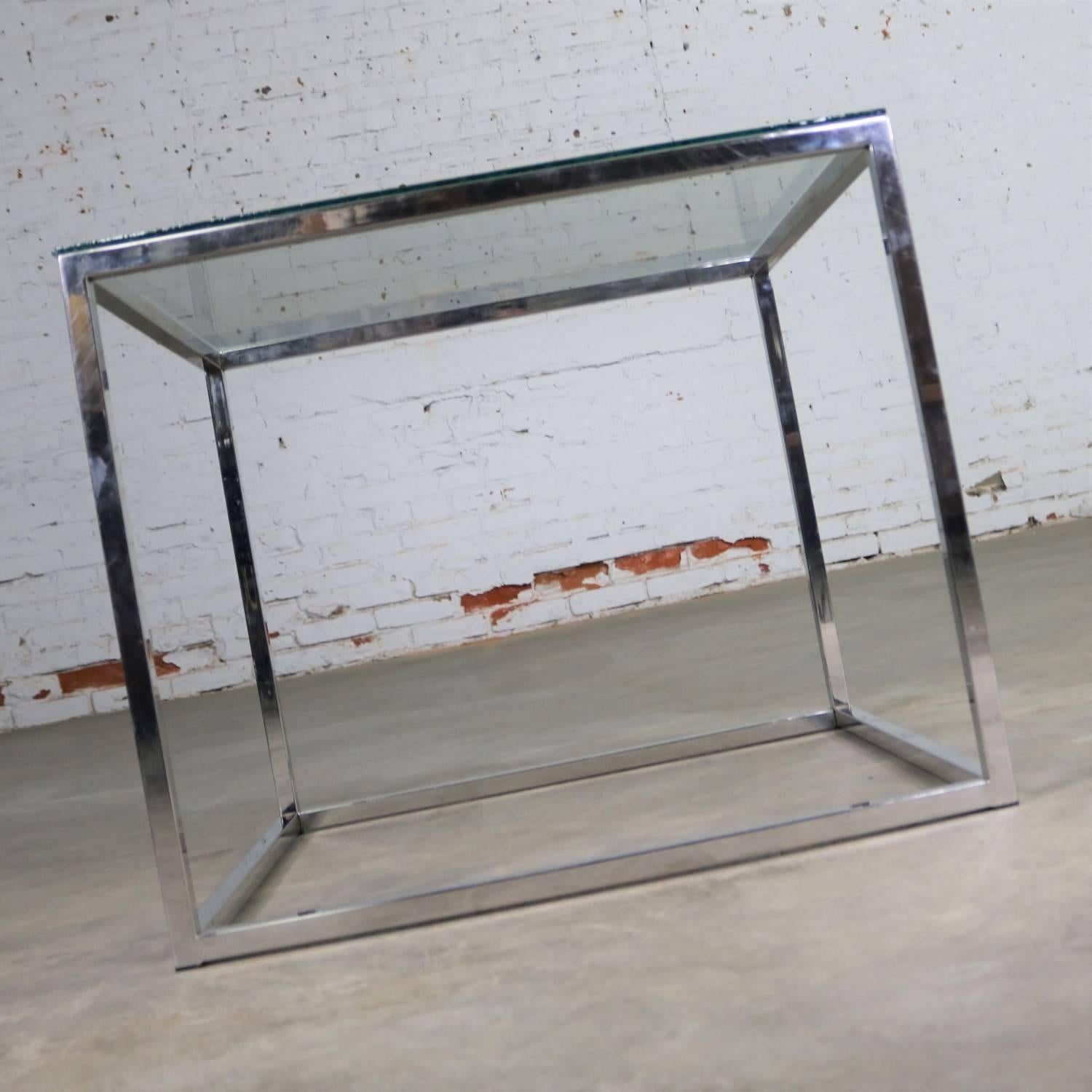 Mid-Century Modern Chrome Cube End Table with Glass Top Manner of Milo Baughman