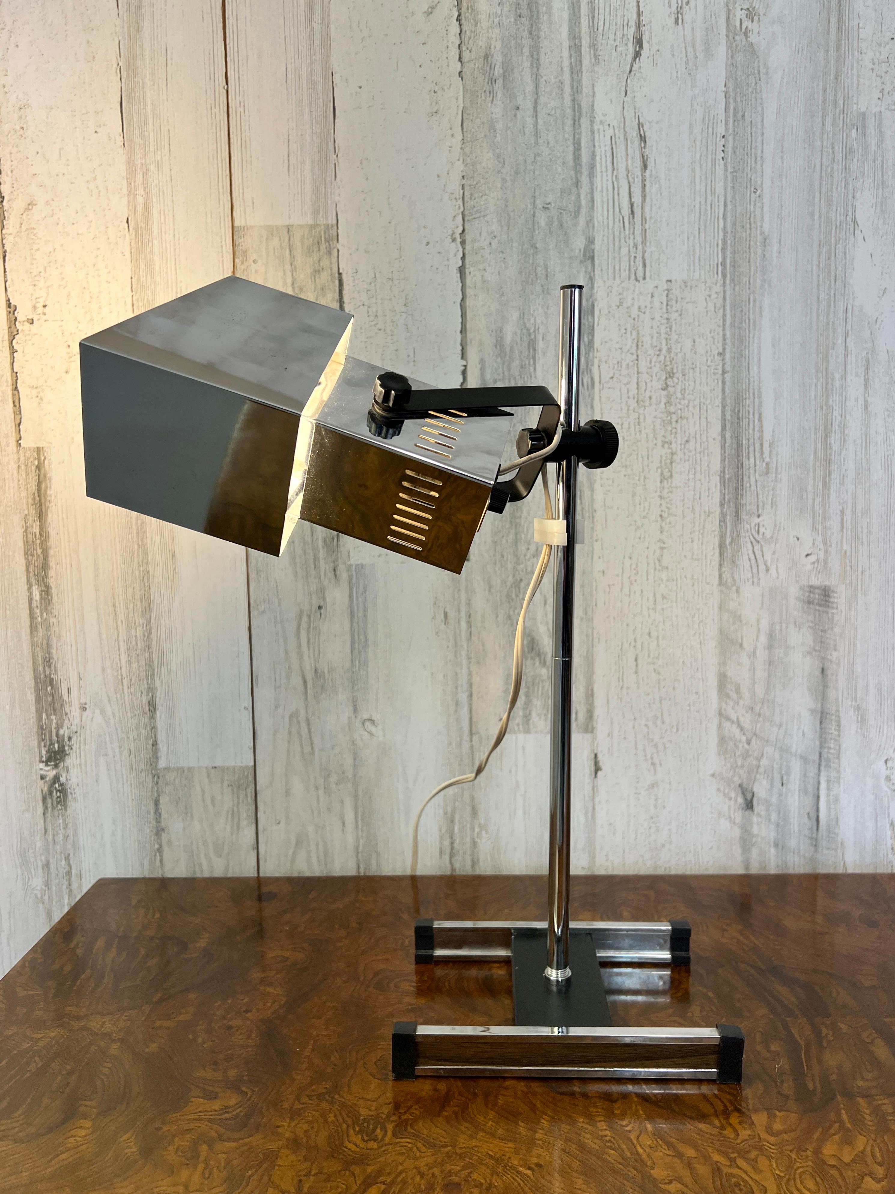 Chrome Cube Table Lamp by Robert Sonneman For Sale 3