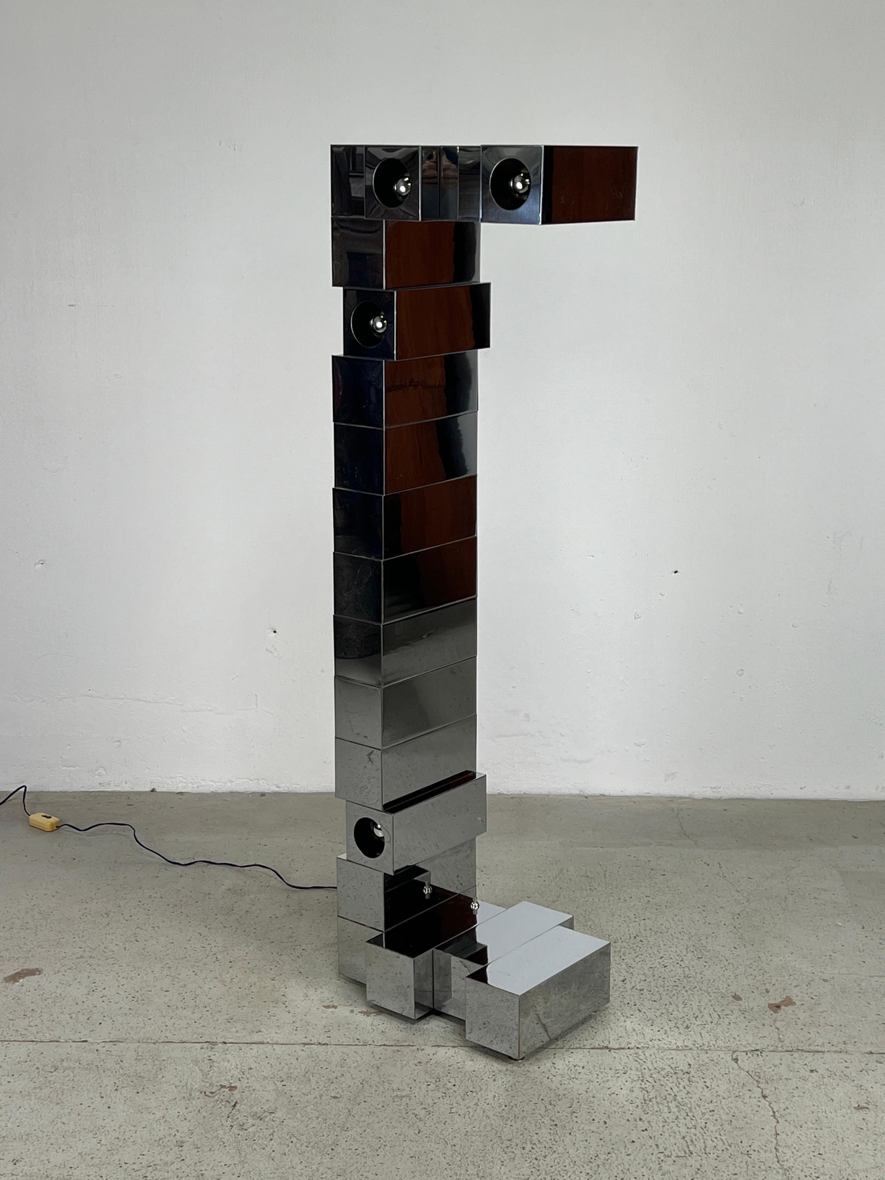 Chrome Cubist Floor Lamp  In Good Condition For Sale In Dallas, TX