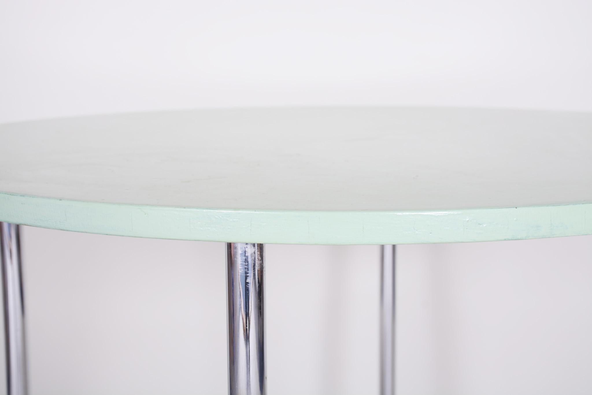 Chrome Czech Bauhaus Green Rounded Table, 1930s, Original Very Well Condition For Sale 1
