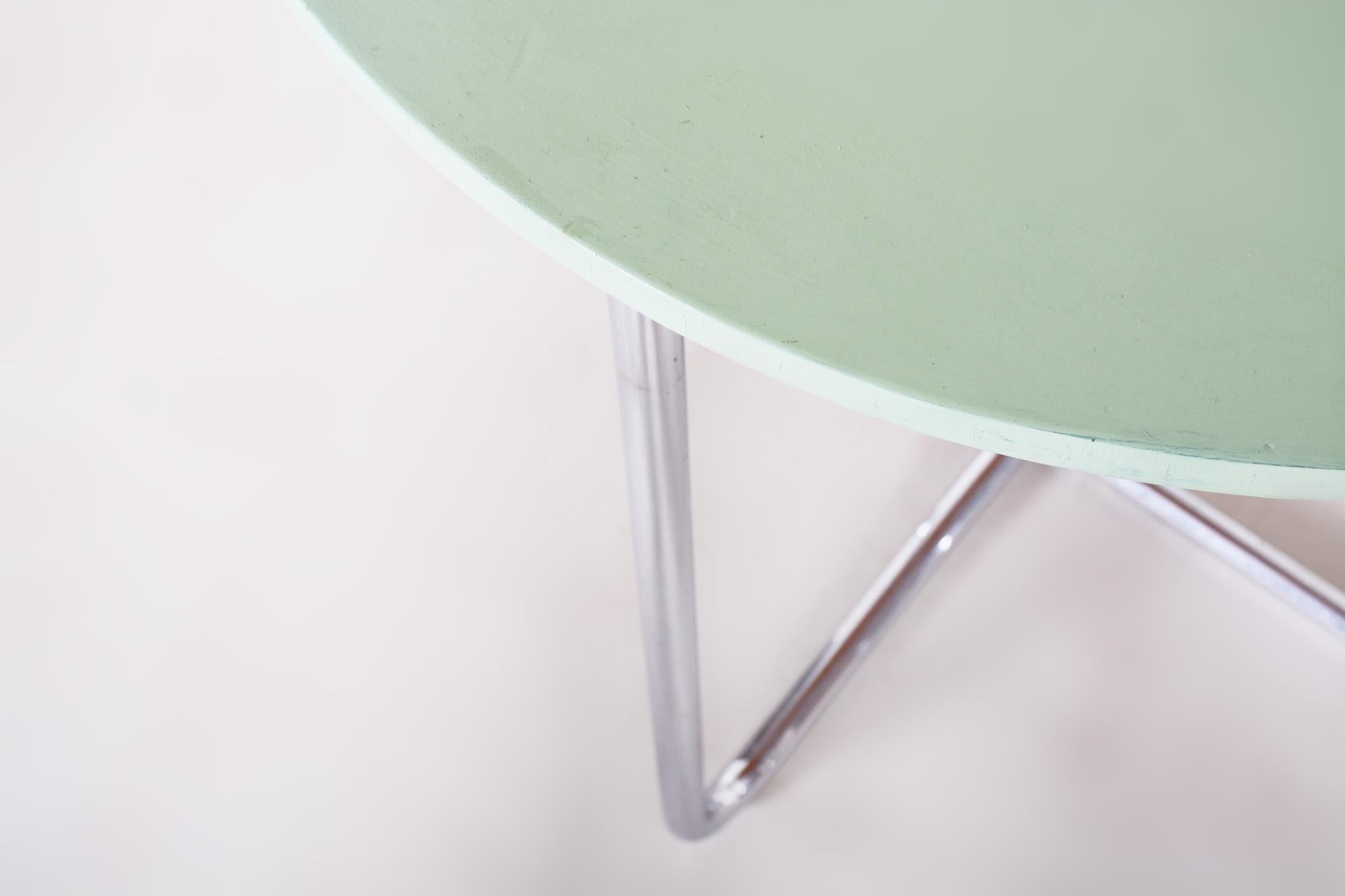 Chrome Czech Bauhaus Green Rounded Table, 1930s, Original Very Well Condition For Sale 2