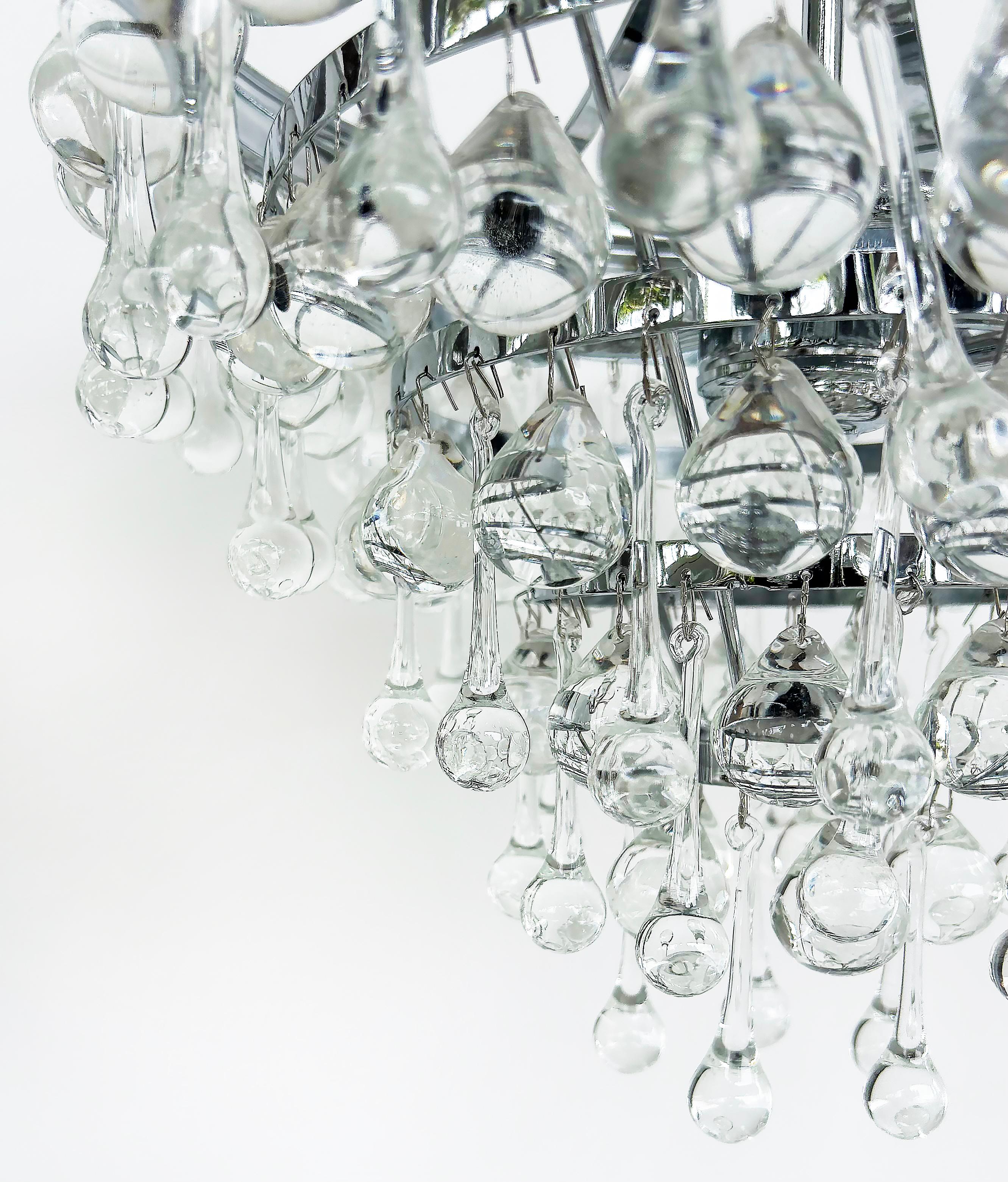Dense Crystal Teardrop Chrome Pendant 3-Light Fixture, Chain and Canopy In Good Condition For Sale In Miami, FL