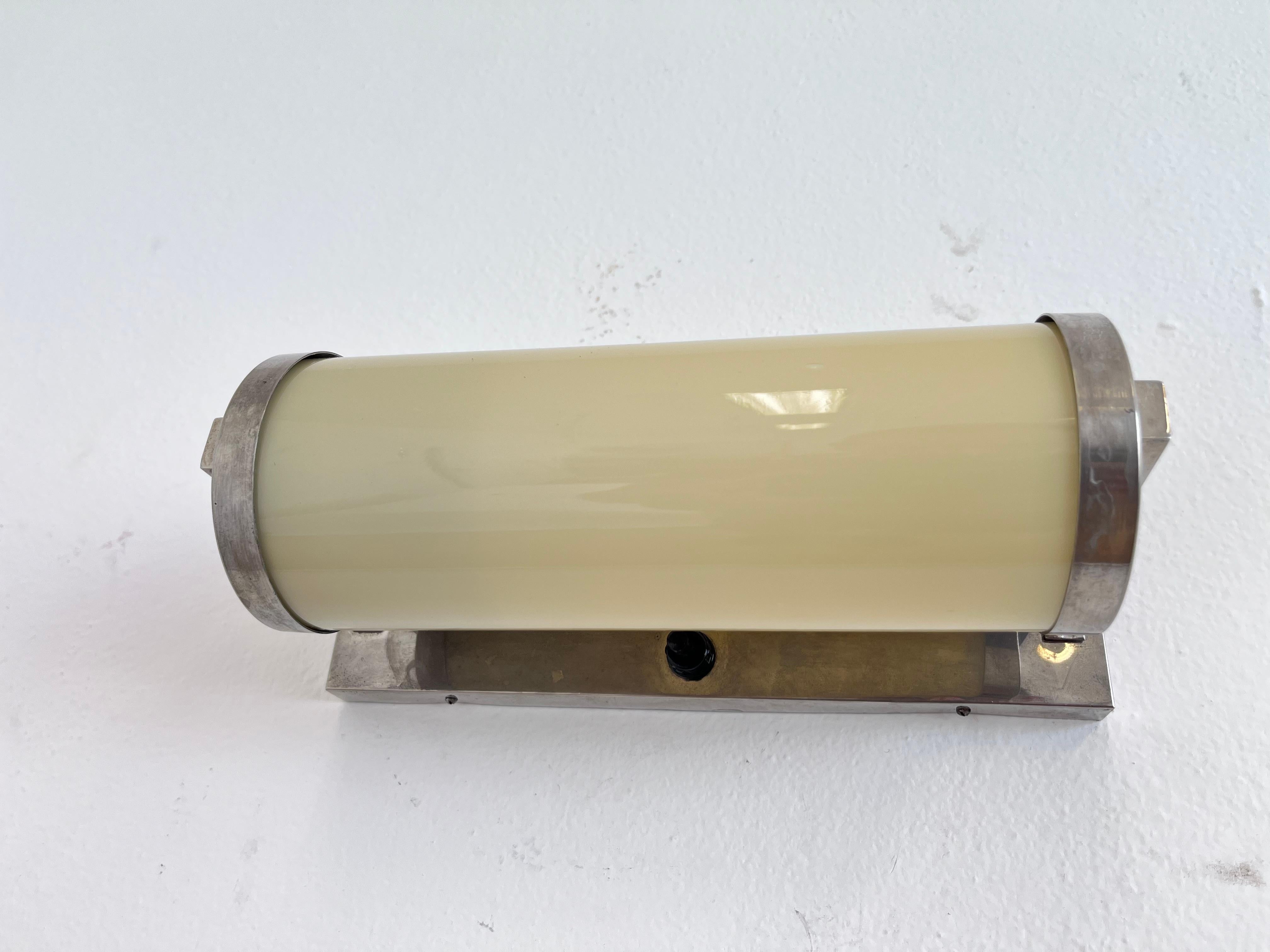 Chrome Design Bauhaus Wall Lamp, 1930s - Czechoslovakia For Sale 1