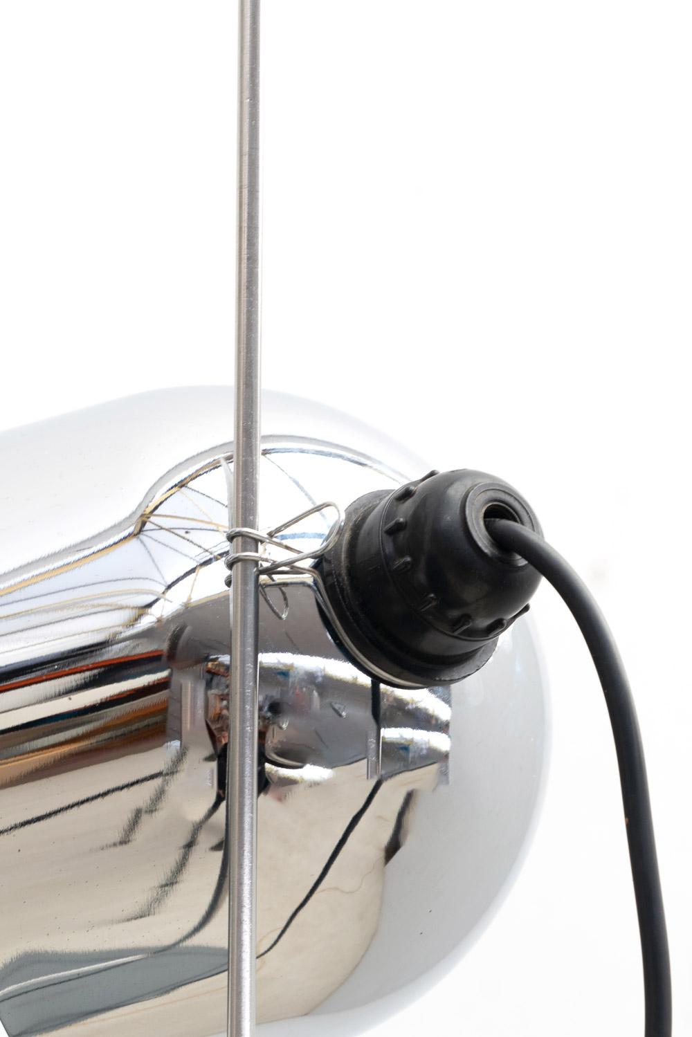 Chrome Desk Lamp with Counterweight, Italy 1970s For Sale 4
