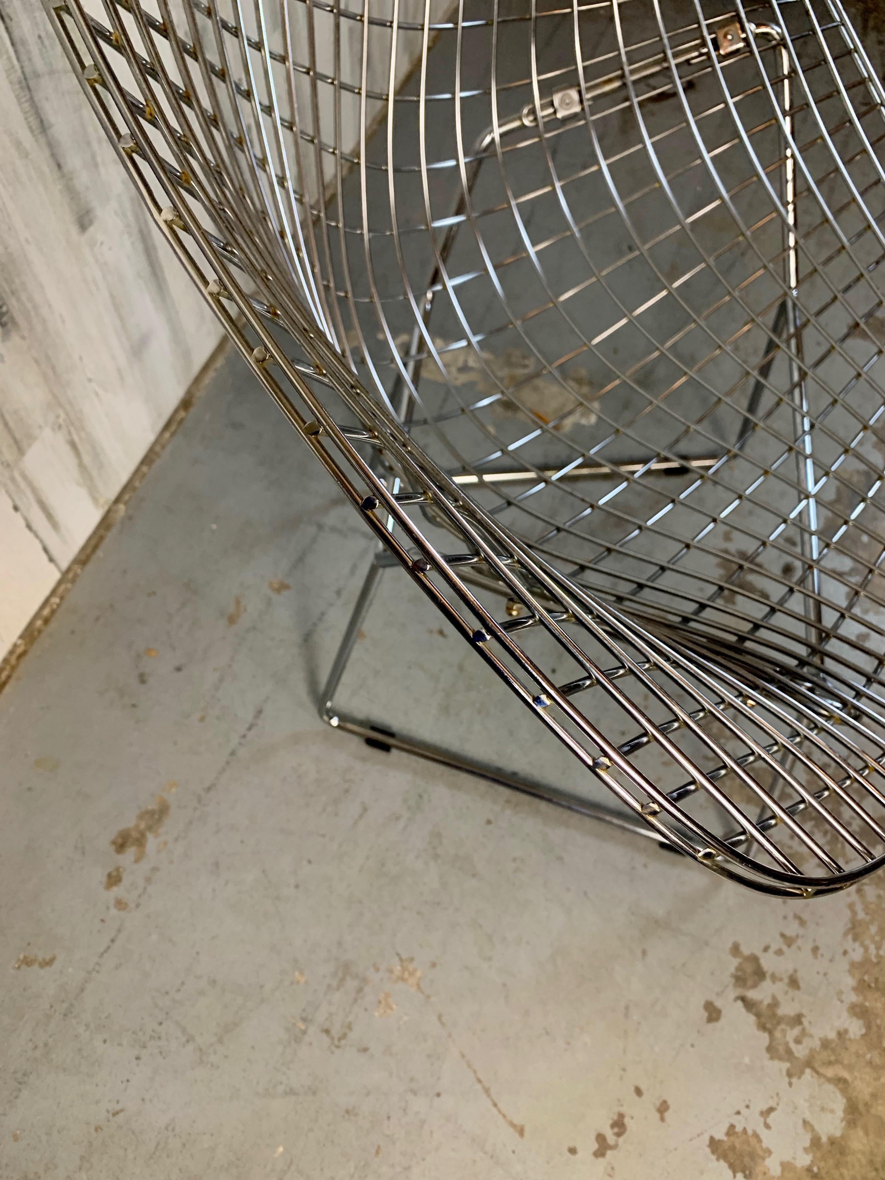 Verchromter Diamantstuhl im Stil von Bertoia im Angebot 4