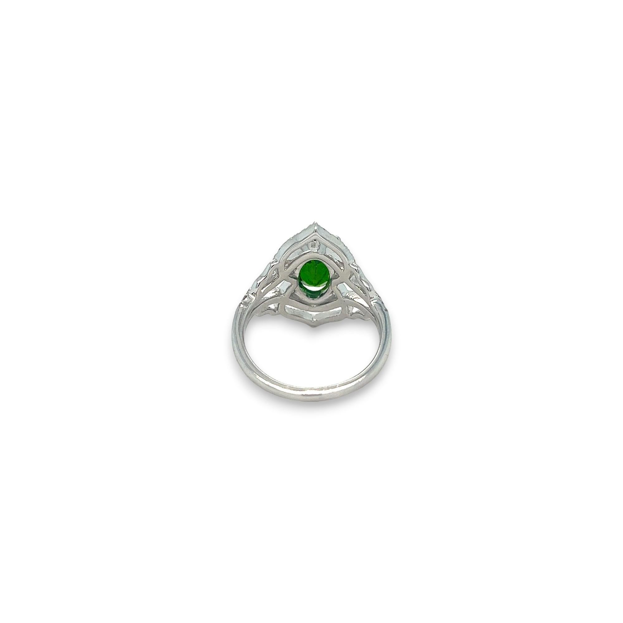 Chrome Diopside and Diamond Statement Ring In New Condition For Sale In Lewisville, TX