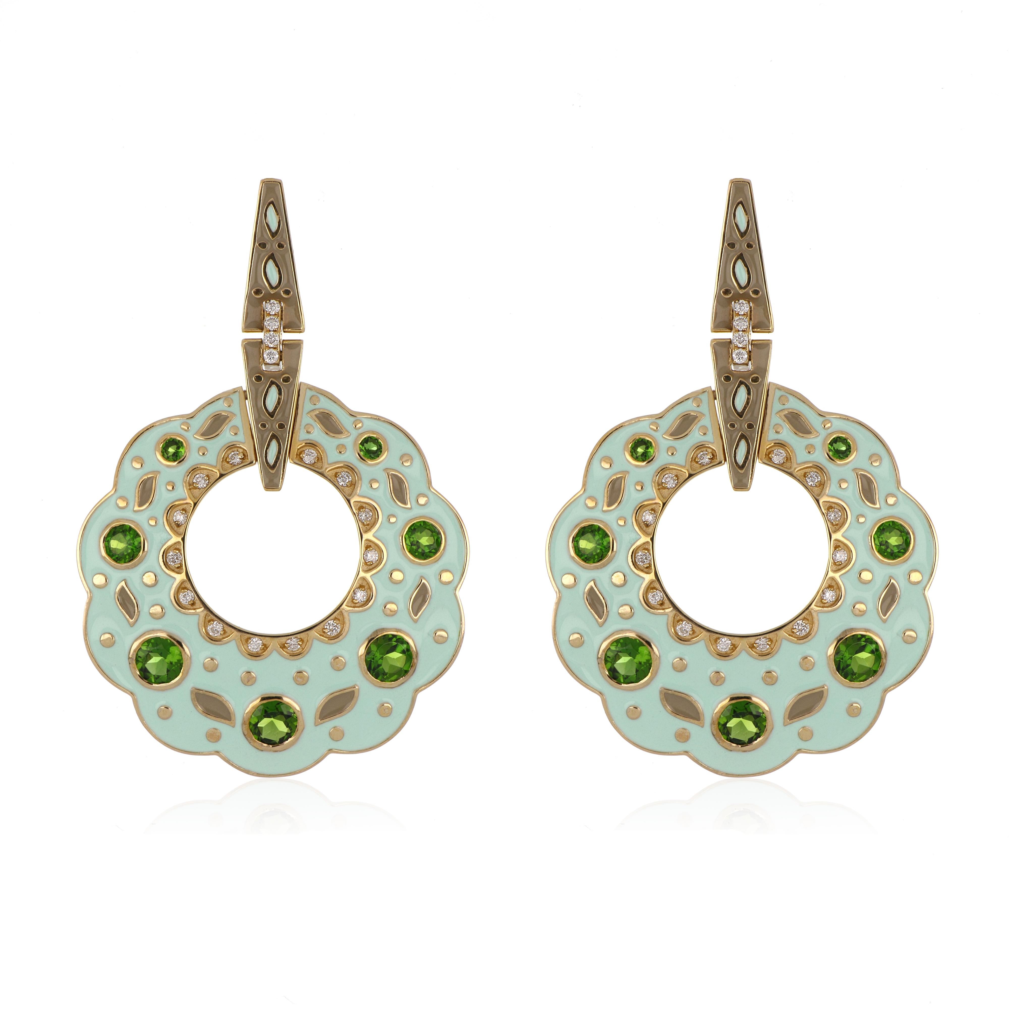Elegant and exquisite Multi Color Enamel Cocktail 14 K Earring, set with Bezel Set Round cut Chrome Diopside 2.29 Cts. (total) accented with 0.23 Cts. (Total) Brilliant Cut Diamonds. Beautifully hand crafted in 14K Yellow Gold

Stone Size:
Chrome