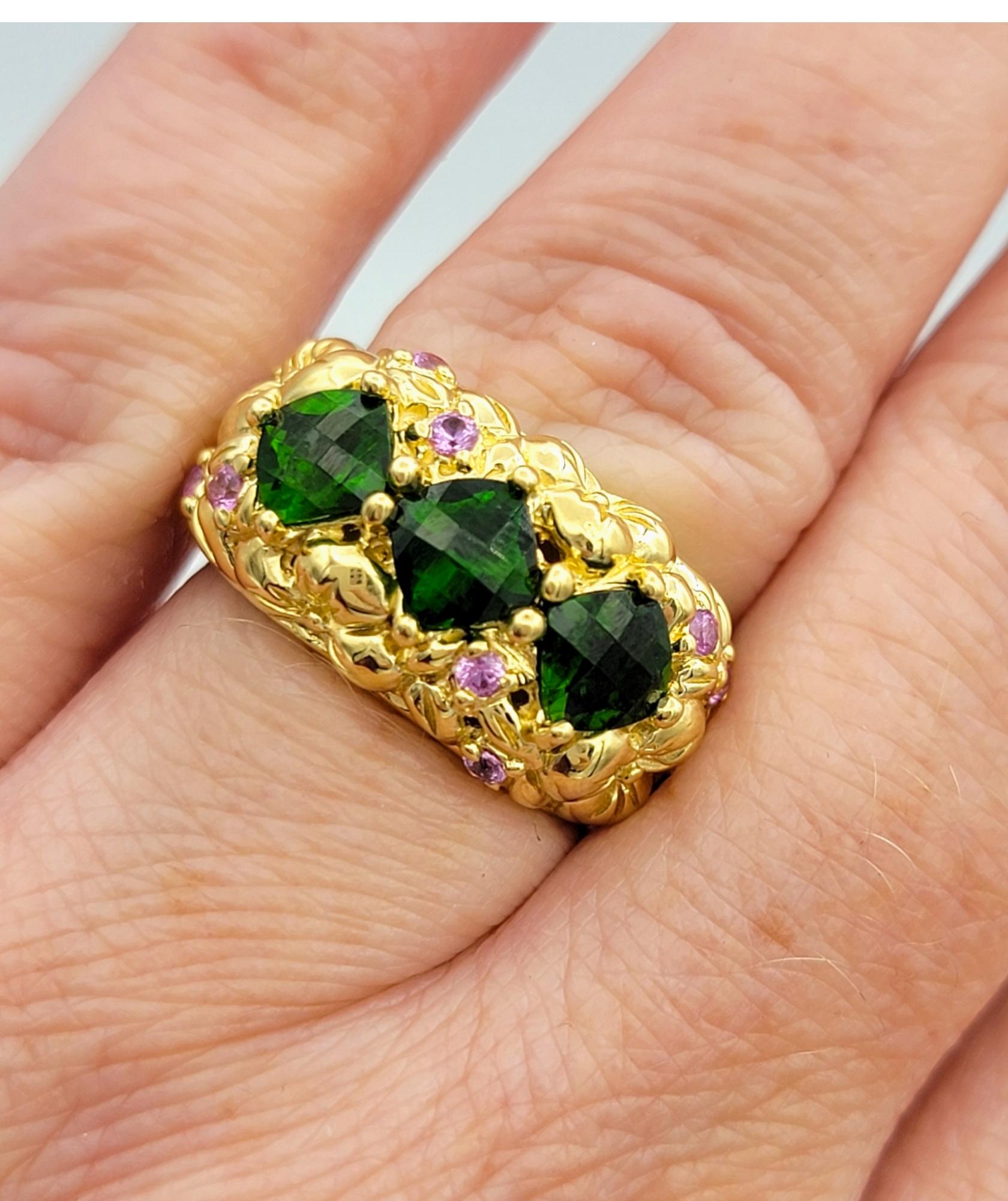 Chrome Diopside and Pink Tourmaline Textured Floral Band Ring in 18 Karat Gold For Sale 4