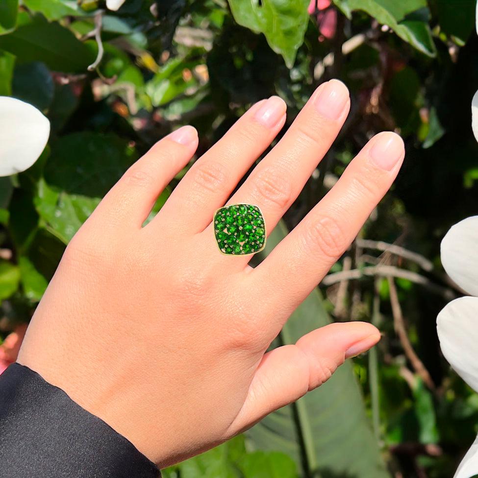 Chrome Diopside Cluster Ring 3 Carats 14K Yellow Gold Plated In Excellent Condition For Sale In Laguna Niguel, CA