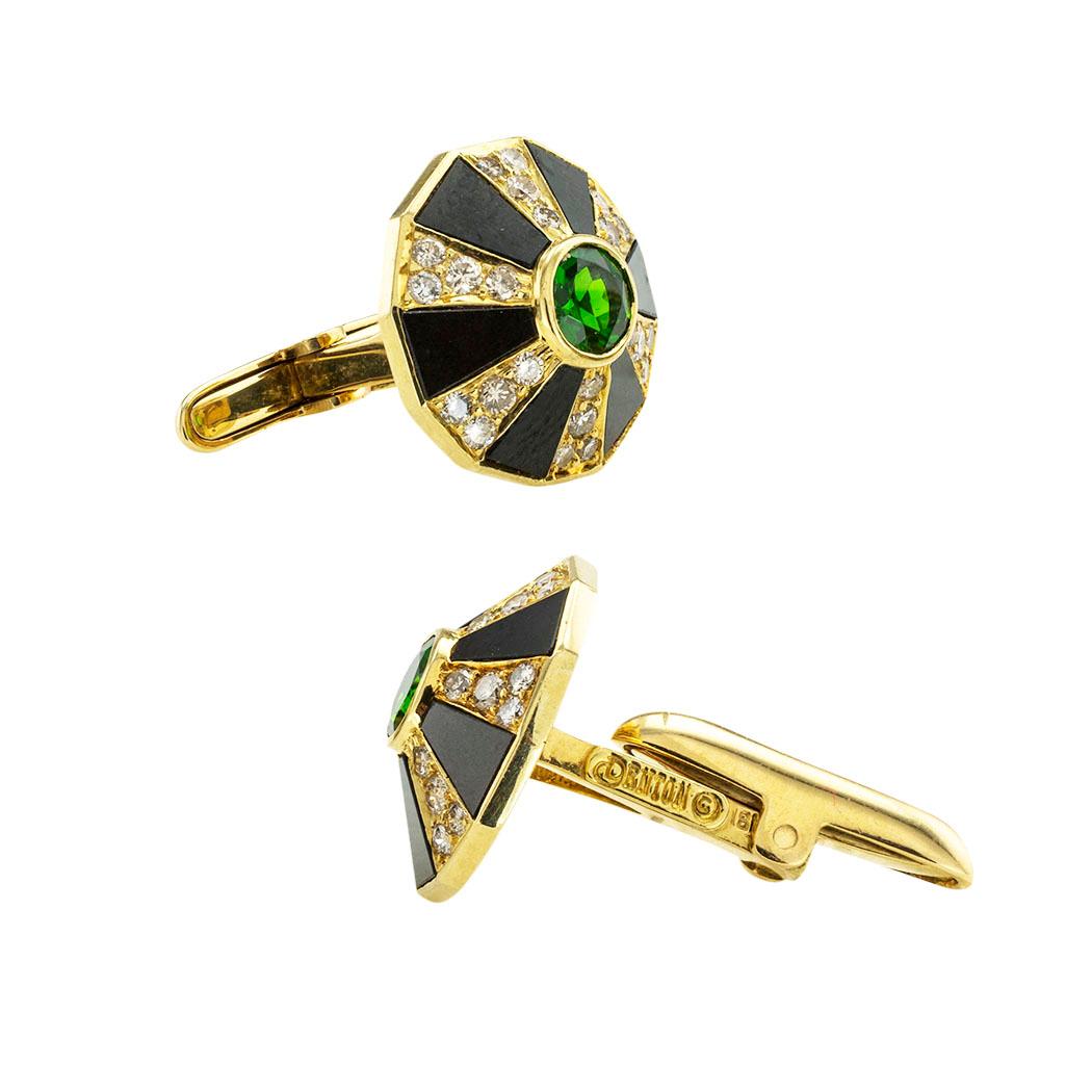 Chrome Diopside Diamond Onyx Yellow Gold Cufflinks In Good Condition For Sale In Los Angeles, CA