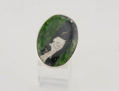 Chrome diopside silver ring