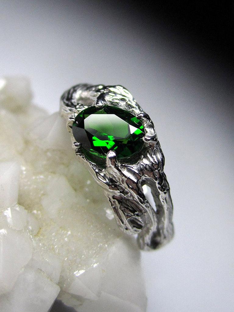 Artist Chrome Diopside Silver Ring Natural Deep Green Gemstone Unisex Jewelry For Sale