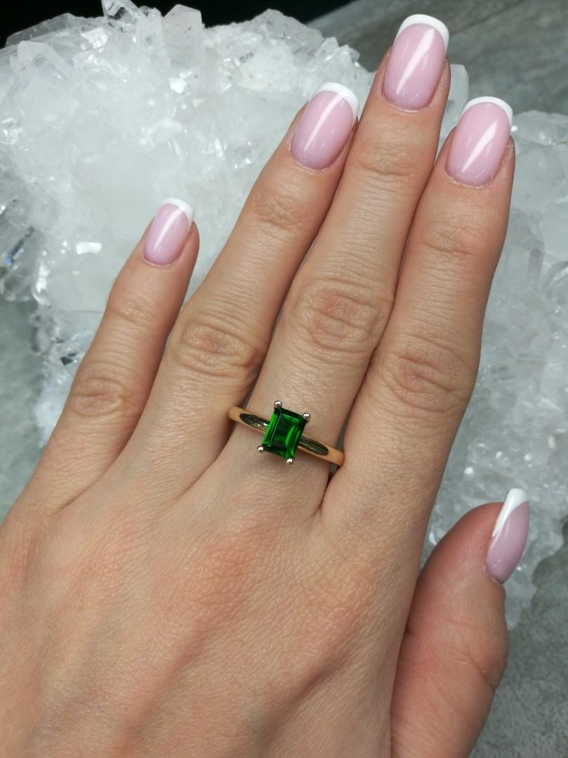 Chrome Diopside Yellow Gold Ring Classic Octagon Cut Green Gem Minimalism Unisex In New Condition In Berlin, DE
