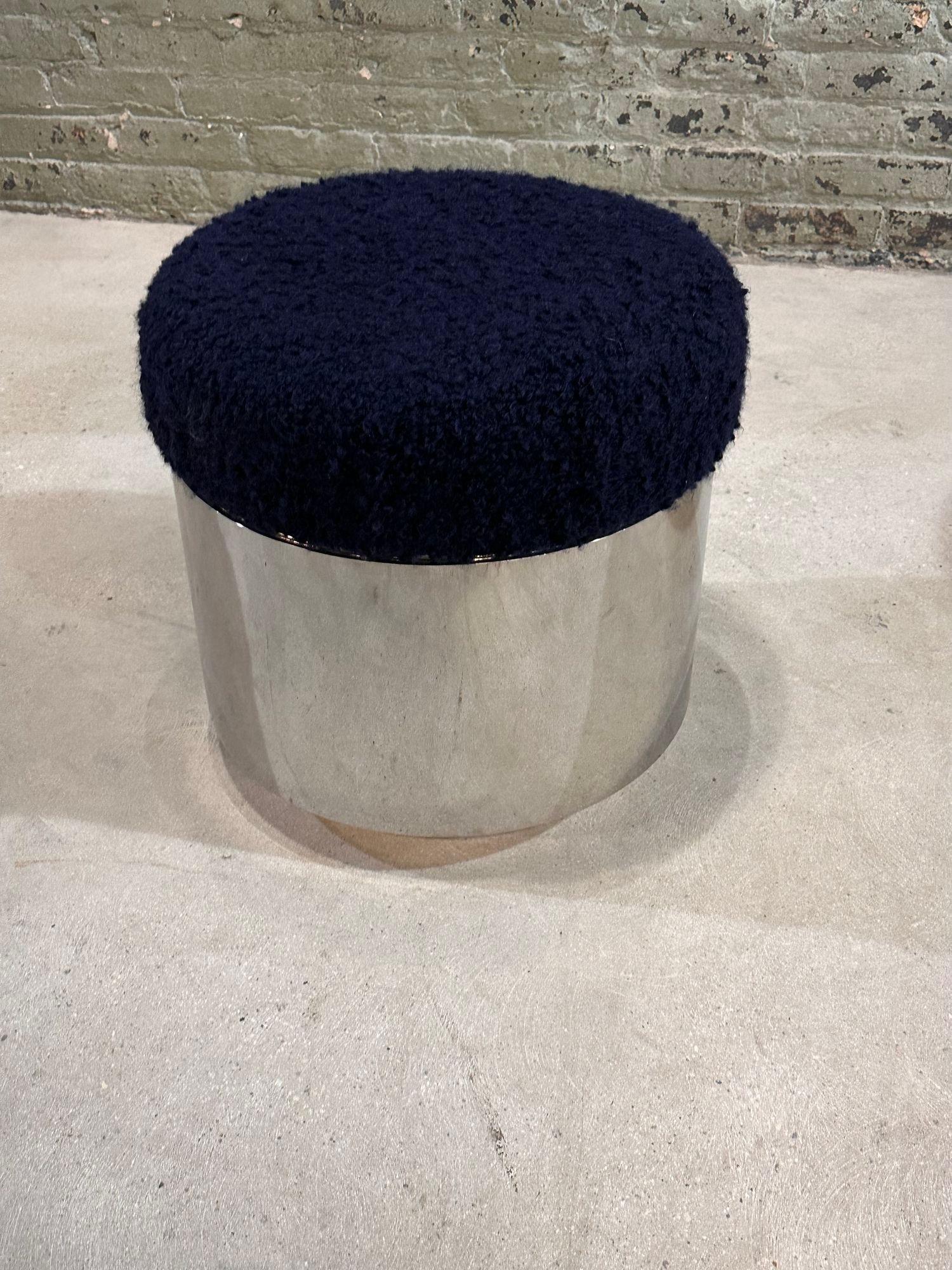 Chrome drum stool/ottoman with newly upholstered nubby blue boucle, 1960's
Measures 18