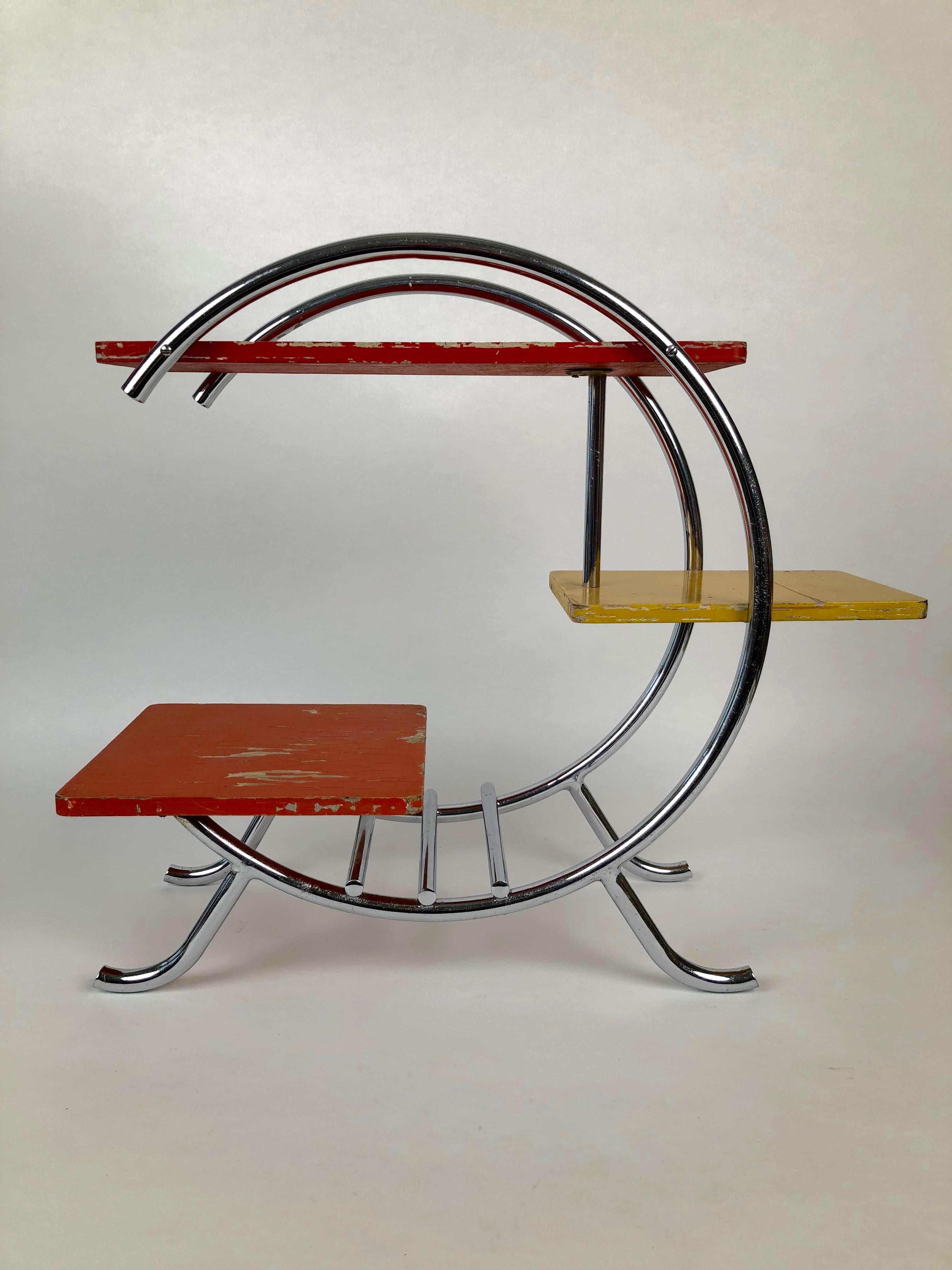 Mid-20th Century Chrome Etagere with Coral, Yellow and Red Painted Shelves in Bauhaus Style For Sale