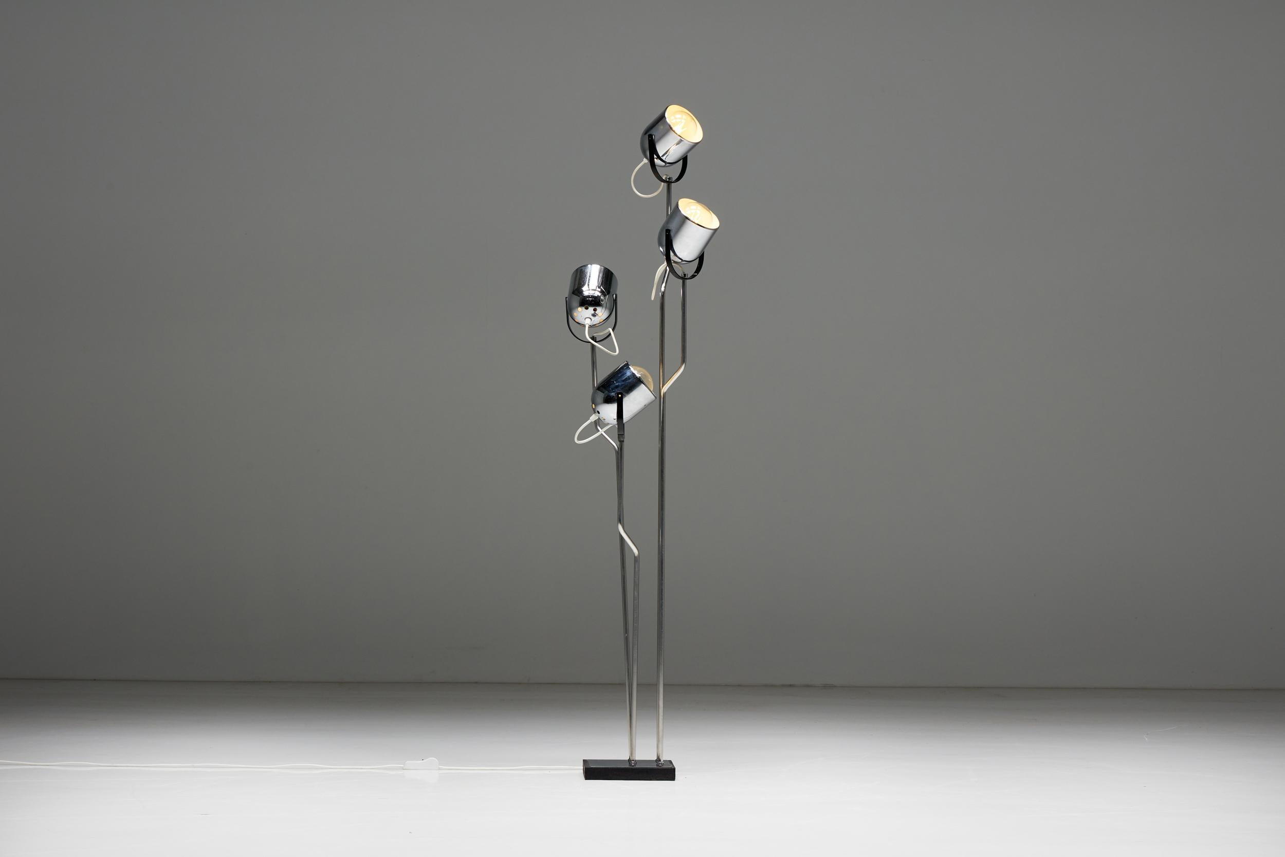 Chrome Floor Lamp by Goffredo Reggiani, Italy, 1970s In Excellent Condition For Sale In Antwerp, BE