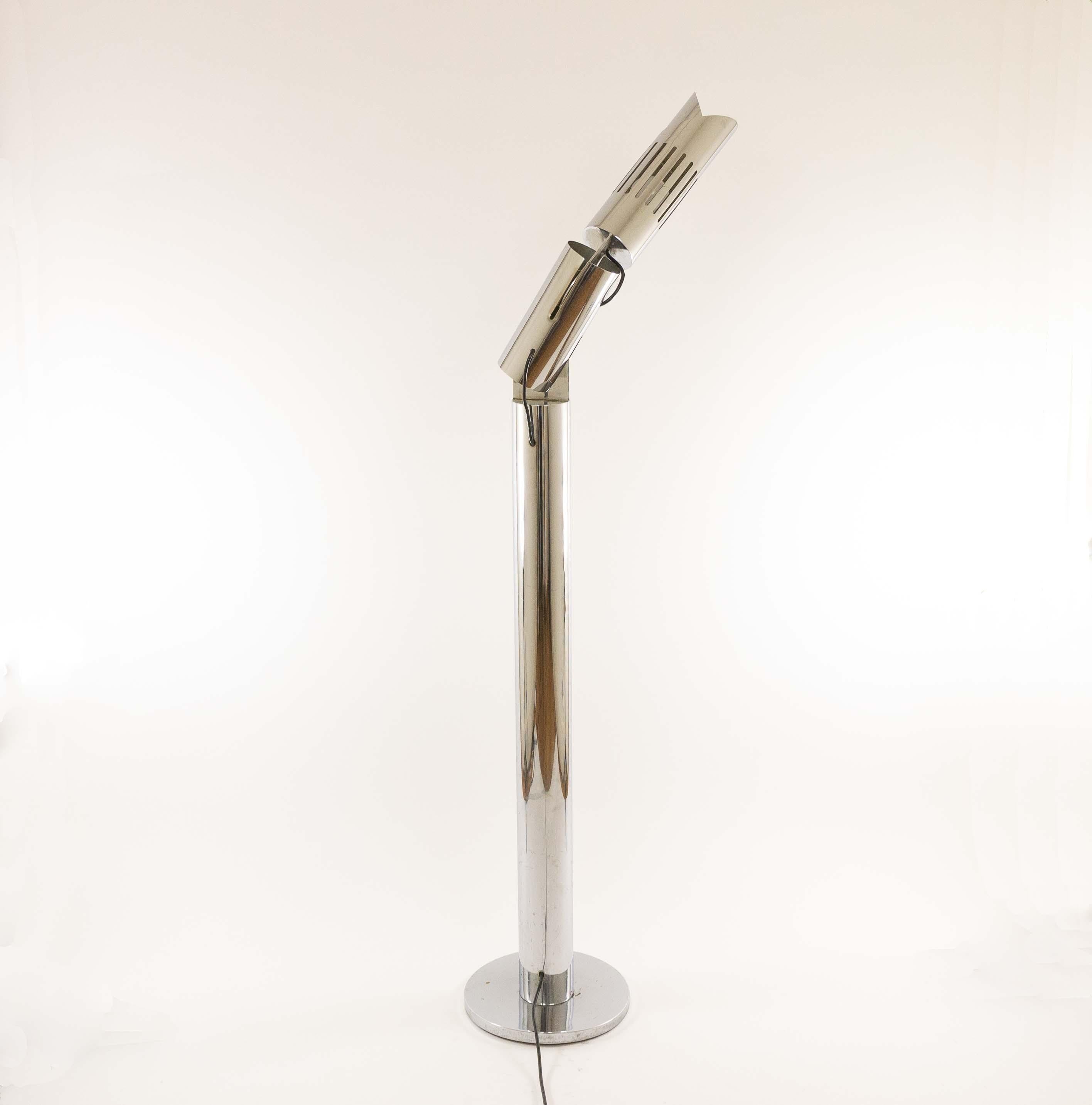 Chrome Lampadaire chromé, modèle Cobra, de Gabriele D'Ali pour Francesconi, 1970 en vente