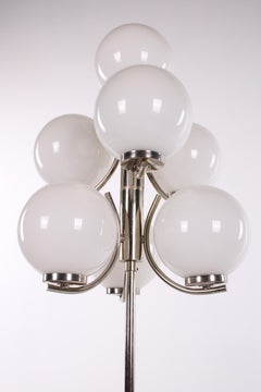 Chrom-Stehlampe mit 7 weißen Glaskugeln, 1960er Jahre