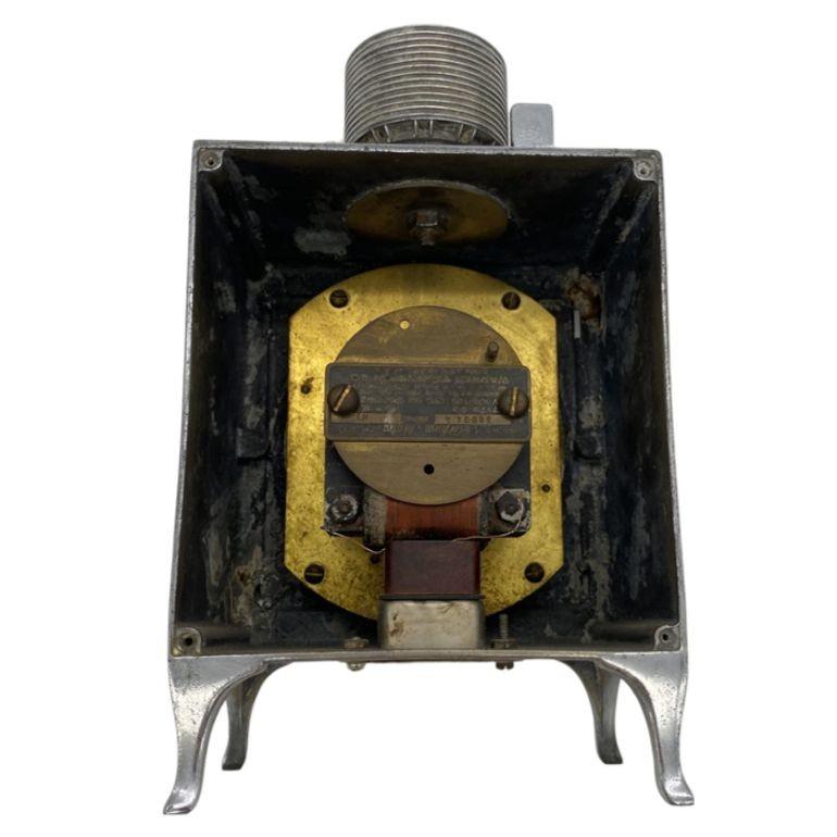 Verchromte General Electric Monitor Top Refrigerator Electric Clock 1931 im Angebot 1