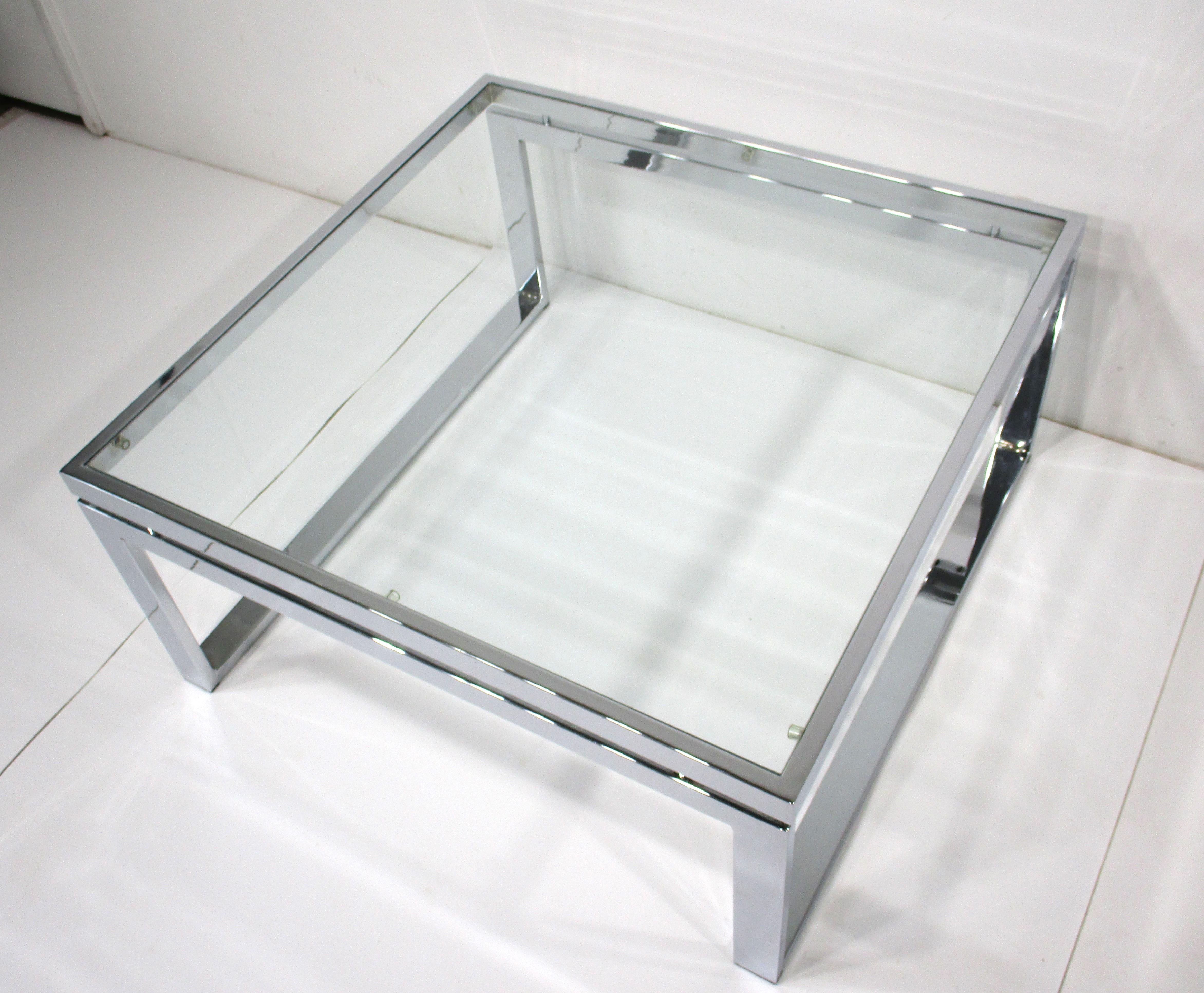 Chrome / Glass Coffee Table in the style of Milo Baughman  In Good Condition In Cincinnati, OH