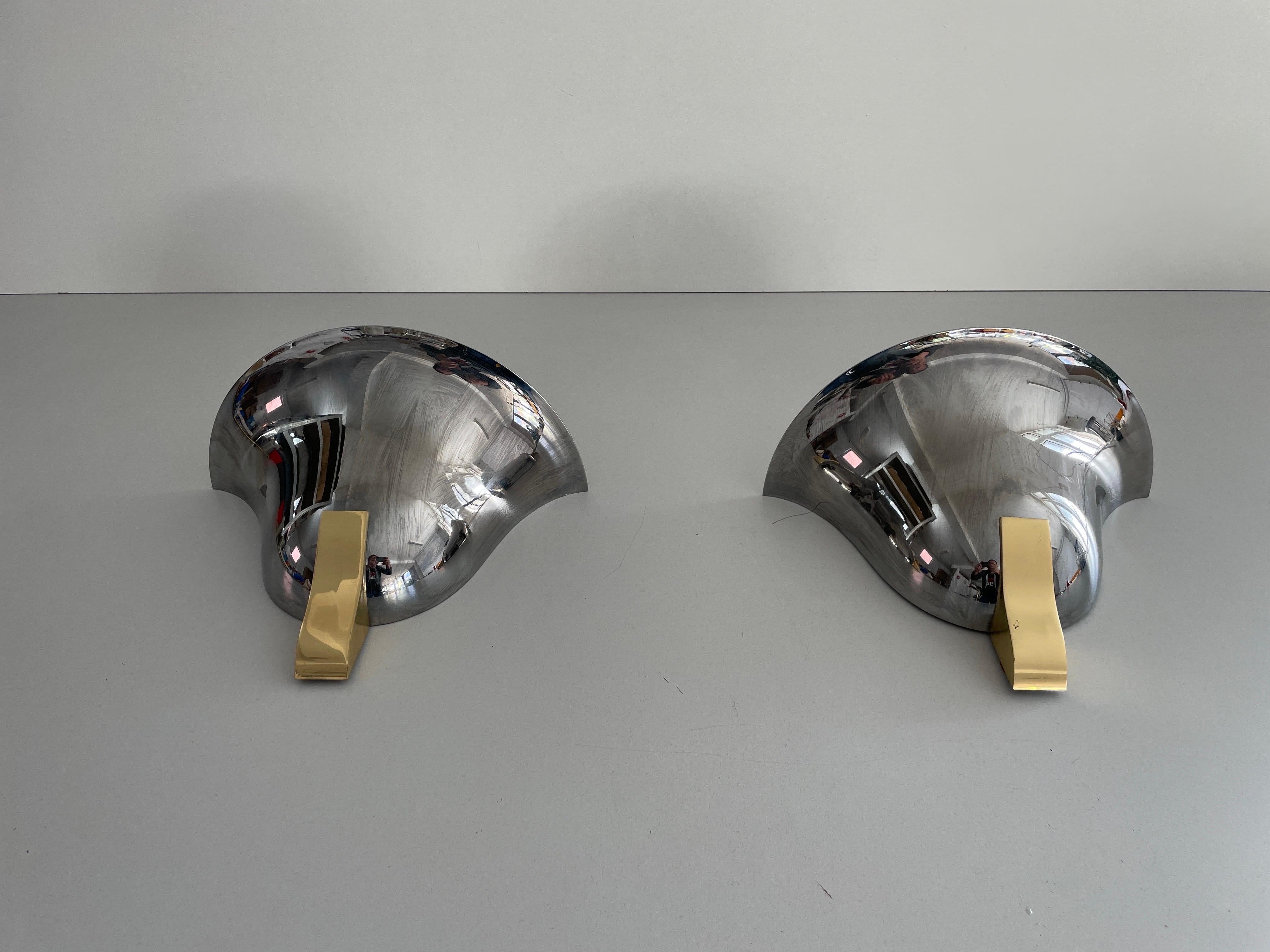 Space Age Coppia di applique in metallo cromato e dorato di Art Line, anni '70, Germania in vendita