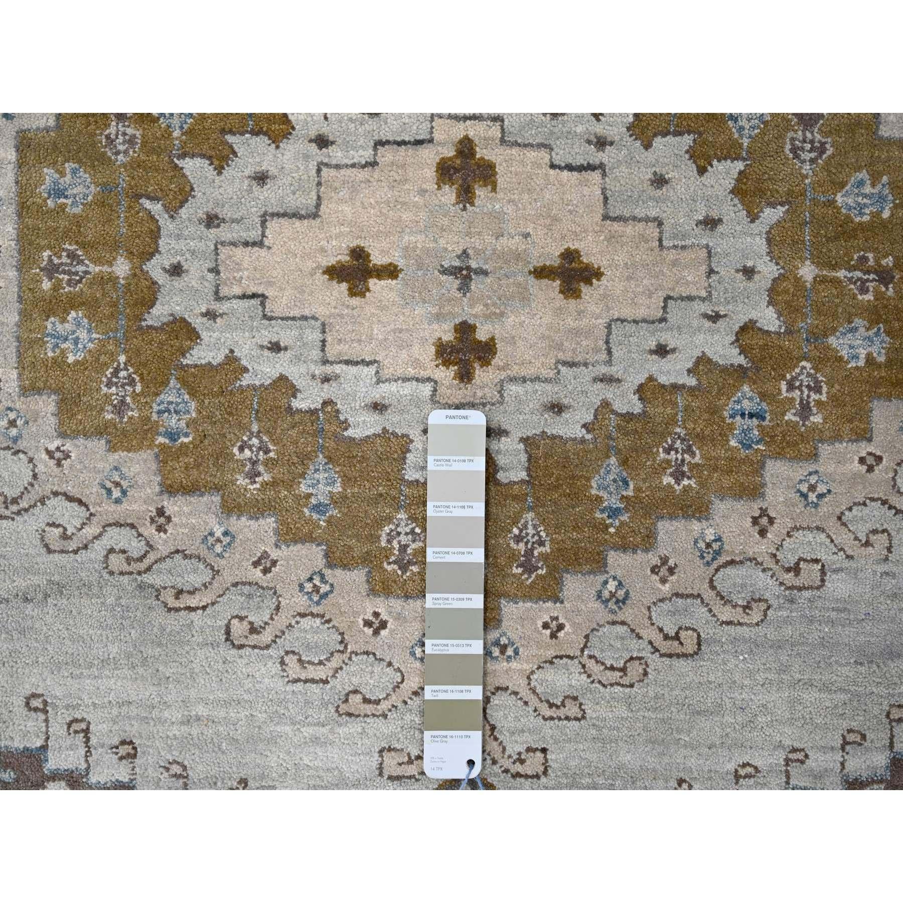 Handgeknüpfter Teppich aus reiner Wolle in Chromgrau, Persisches Dorf, geometrisches Design, 9'1