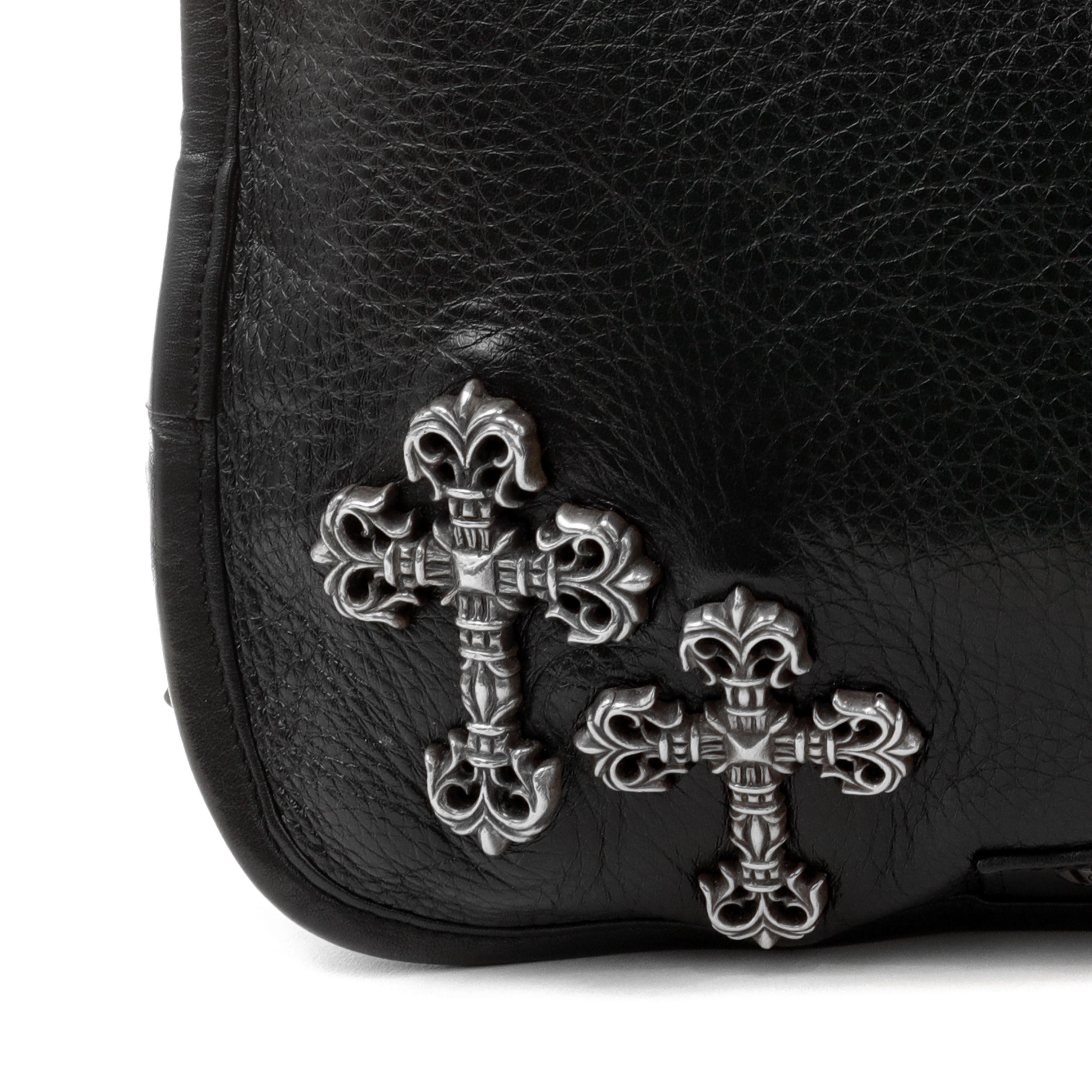 This authentic Chrome Hearts Black Leather Small Briefcase is in pristine condition.  Textured black leather with dark silver hardware and fluted point cross embellishments.  


PBF 14042